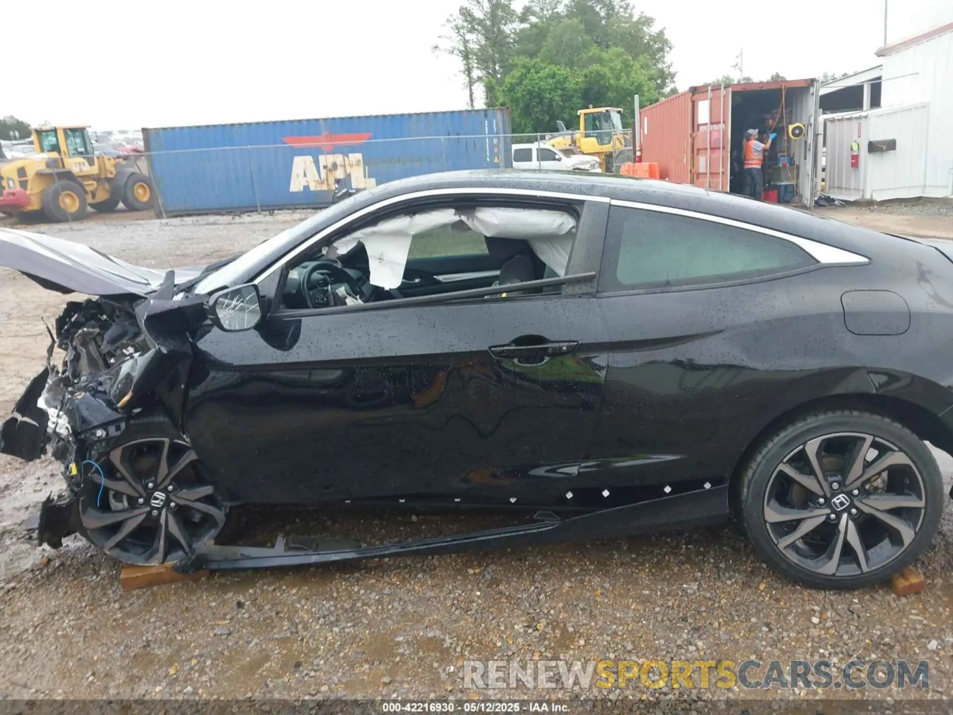 15 Photograph of a damaged car 2HGFC4B86KH308205 HONDA CIVIC 2019