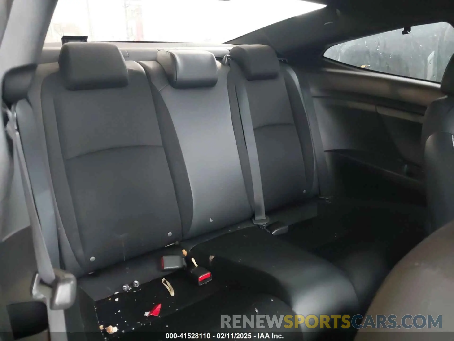 8 Photograph of a damaged car 2HGFC4B8XKH307896 HONDA CIVIC 2019