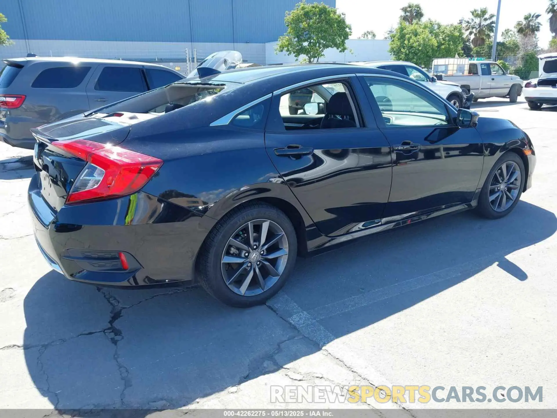 4 Photograph of a damaged car JHMFC1F35KX010539 HONDA CIVIC 2019