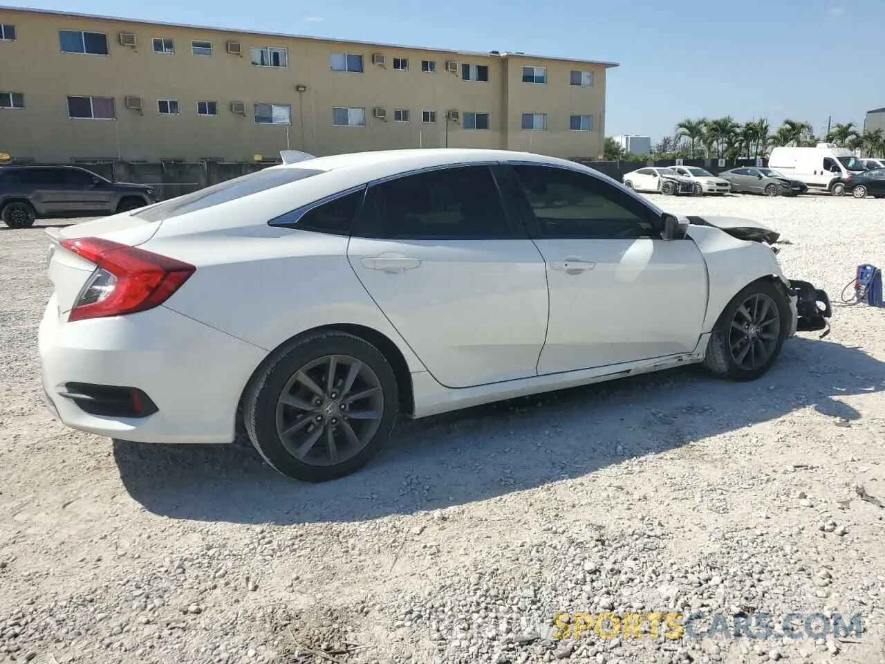 3 Фотография поврежденного автомобиля JHMFC1F37KX012051 HONDA CIVIC 2019