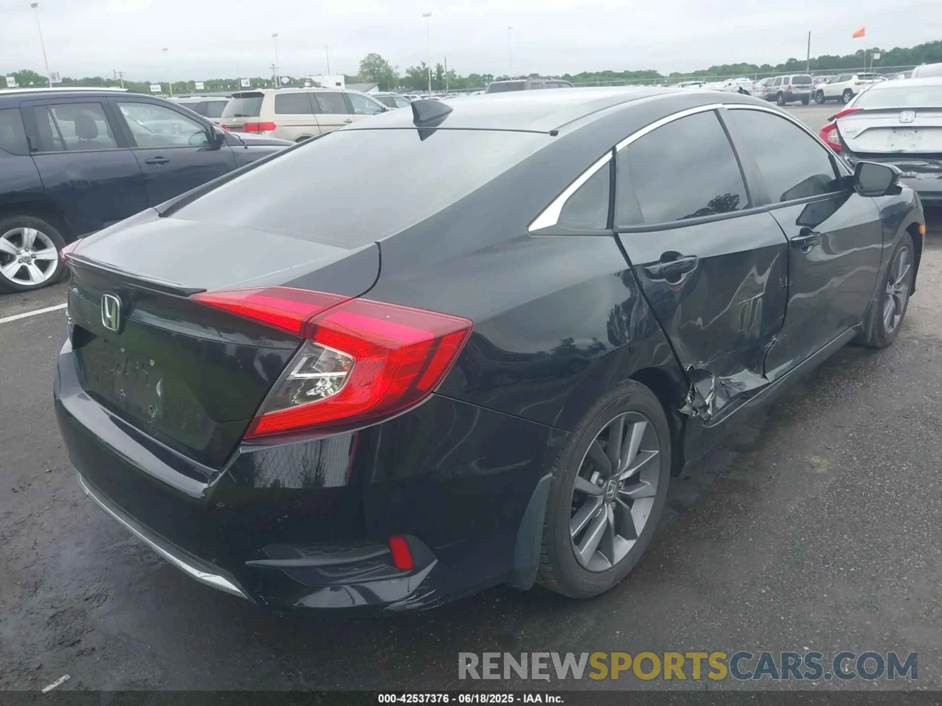 4 Photograph of a damaged car JHMFC1F78KX004270 HONDA CIVIC 2019