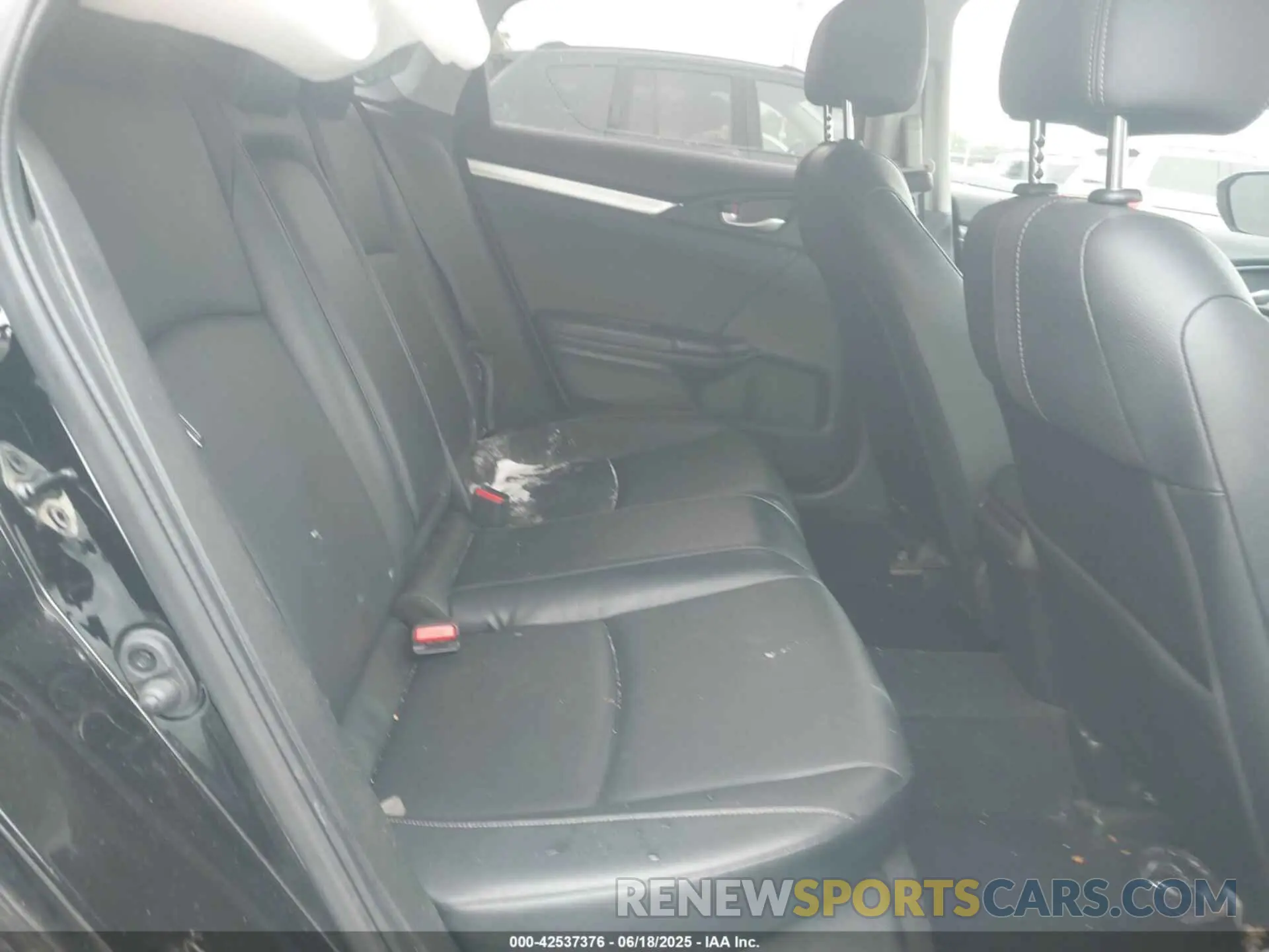 8 Photograph of a damaged car JHMFC1F78KX004270 HONDA CIVIC 2019