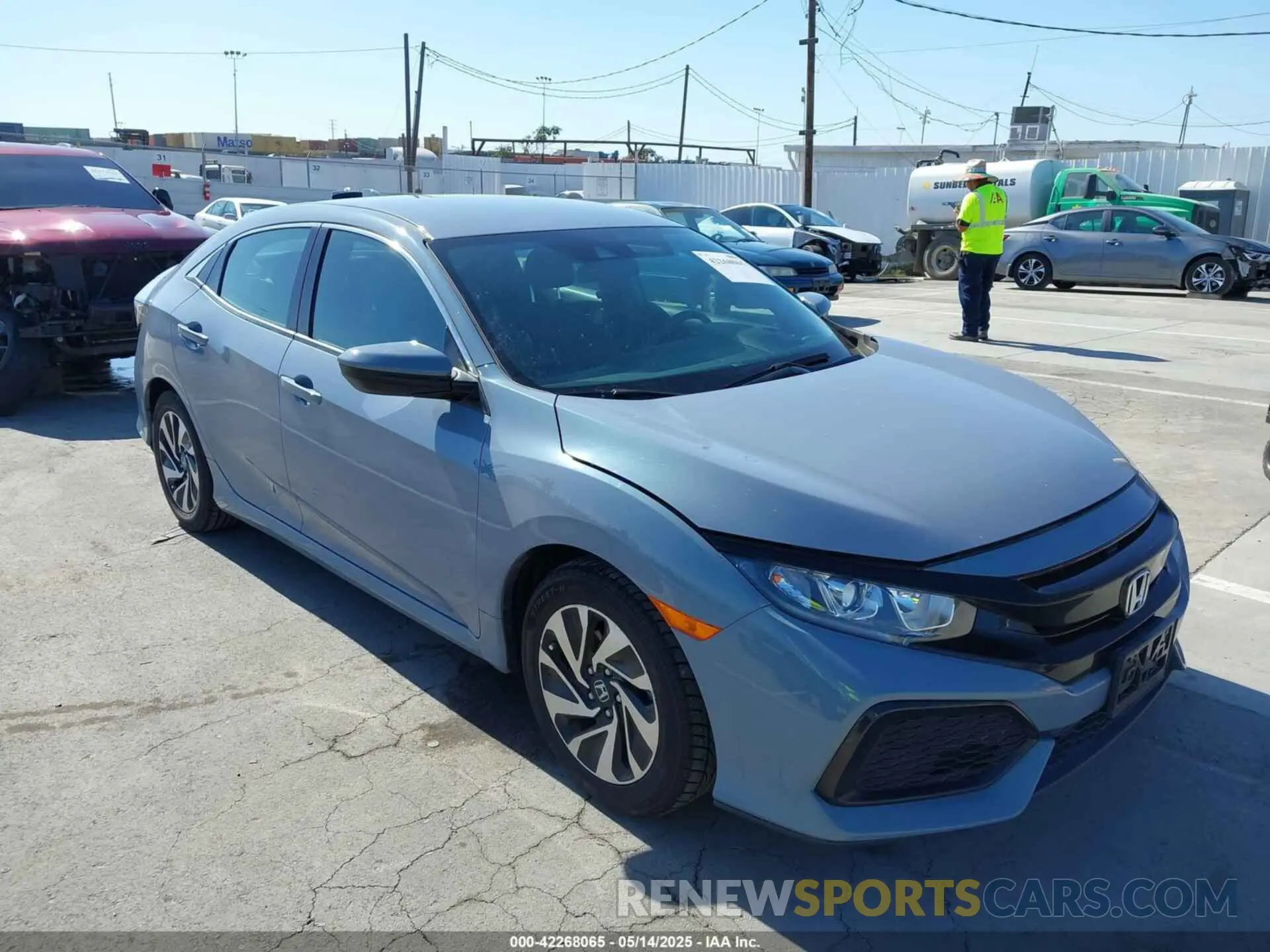 1 Photograph of a damaged car SHHFK7H32KU217449 HONDA CIVIC 2019