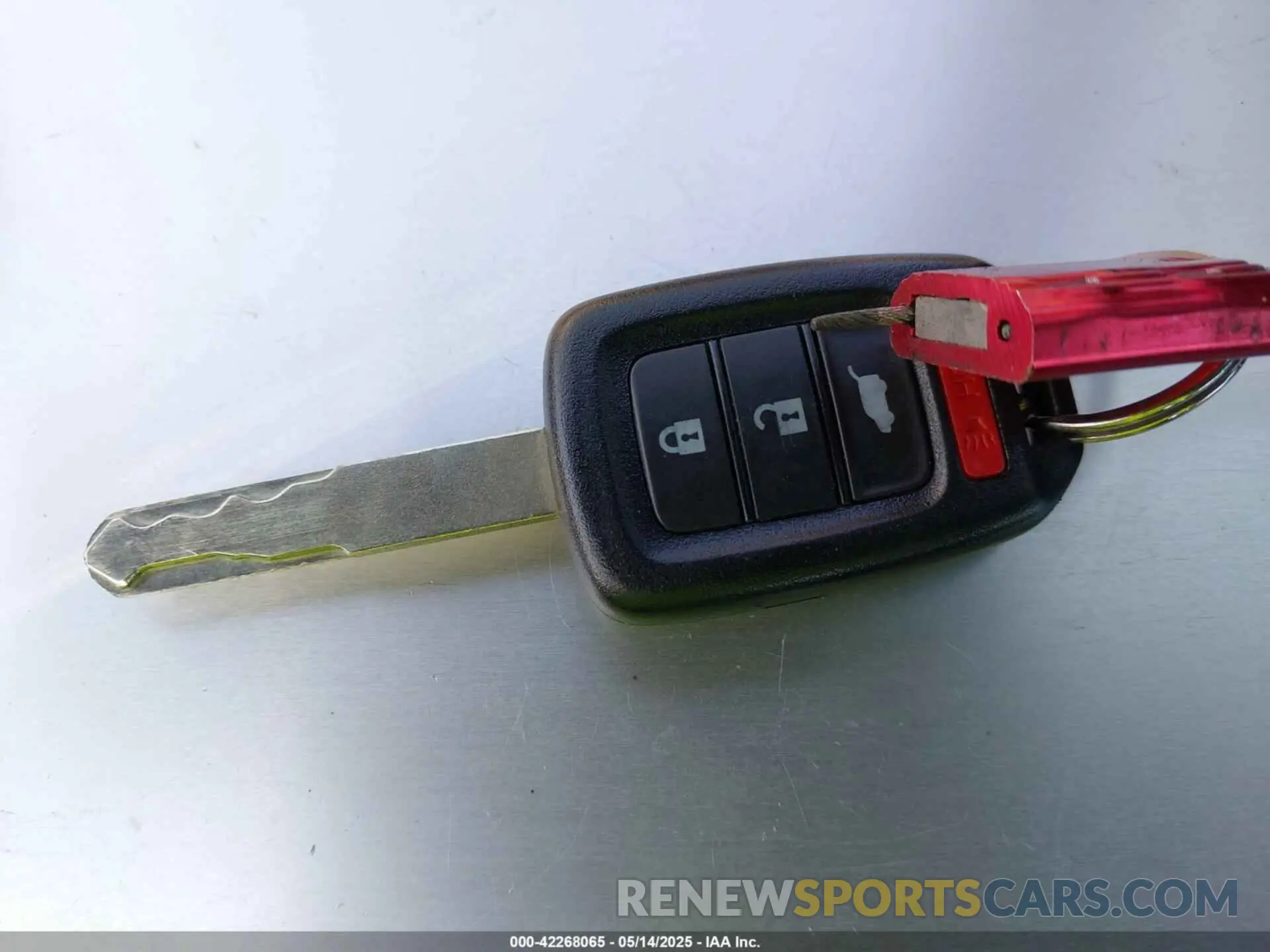 11 Photograph of a damaged car SHHFK7H32KU217449 HONDA CIVIC 2019