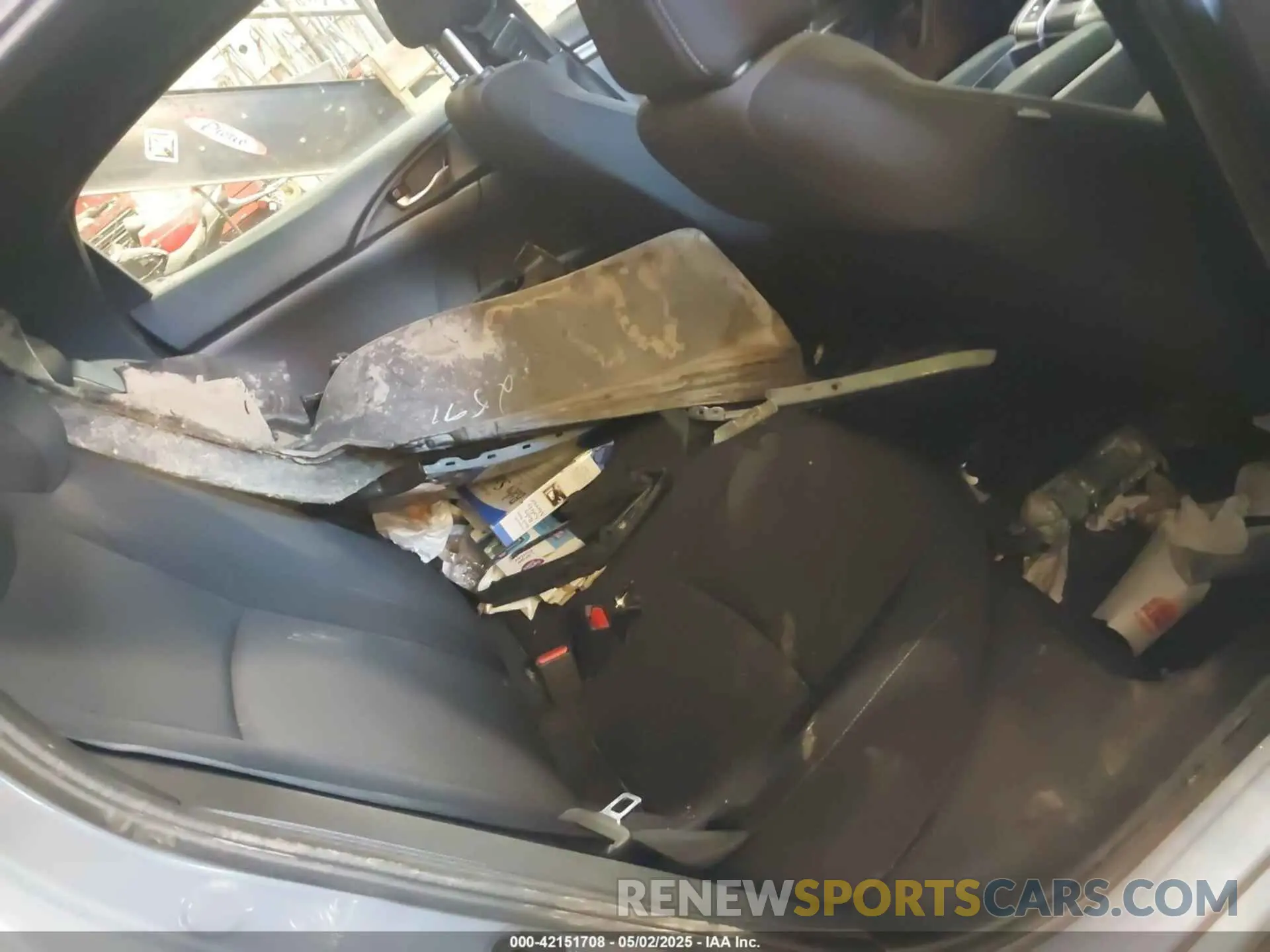 8 Photograph of a damaged car SHHFK7H34KU228338 HONDA CIVIC 2019