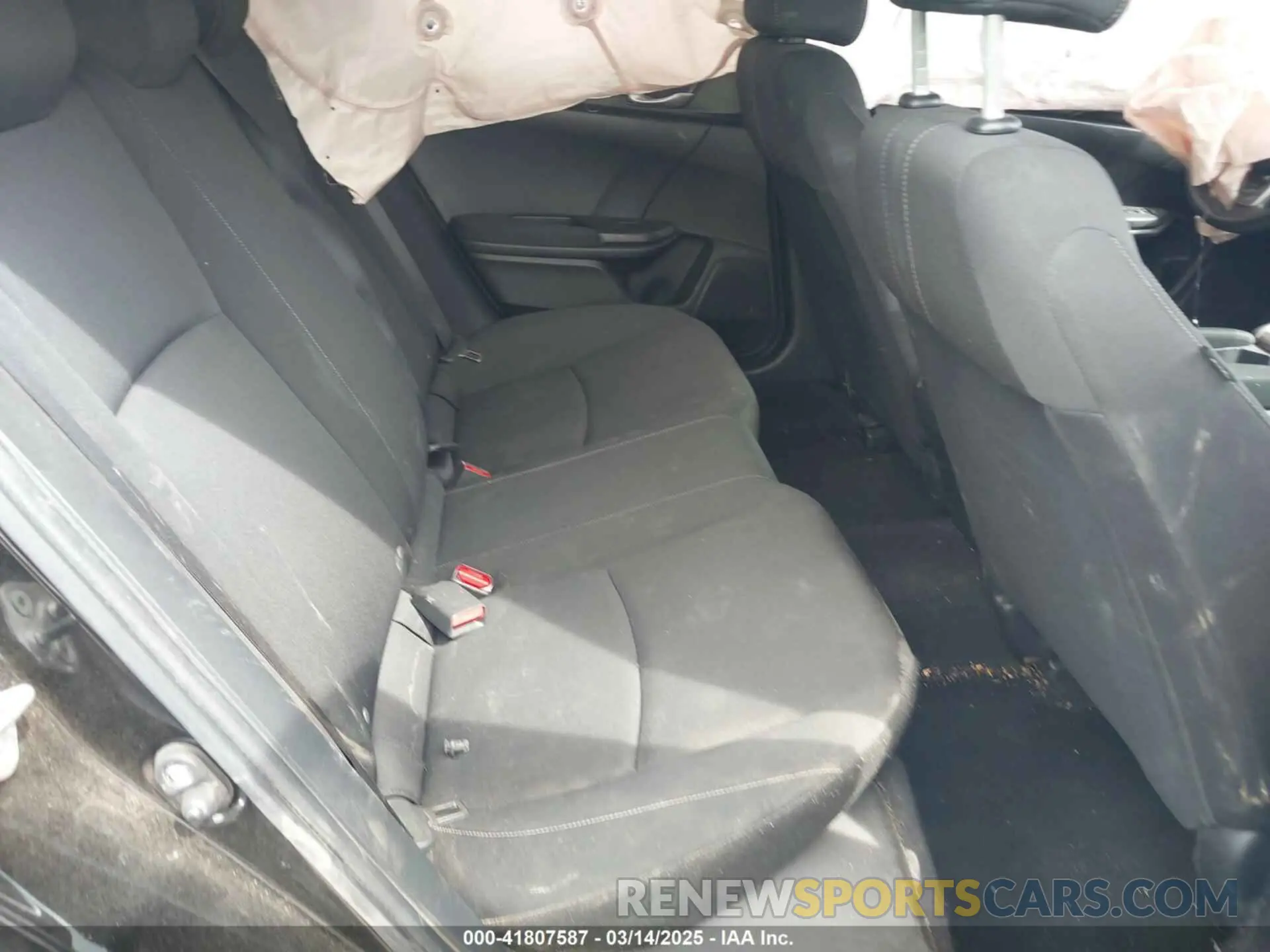 8 Photograph of a damaged car SHHFK7H36KU202730 HONDA CIVIC 2019