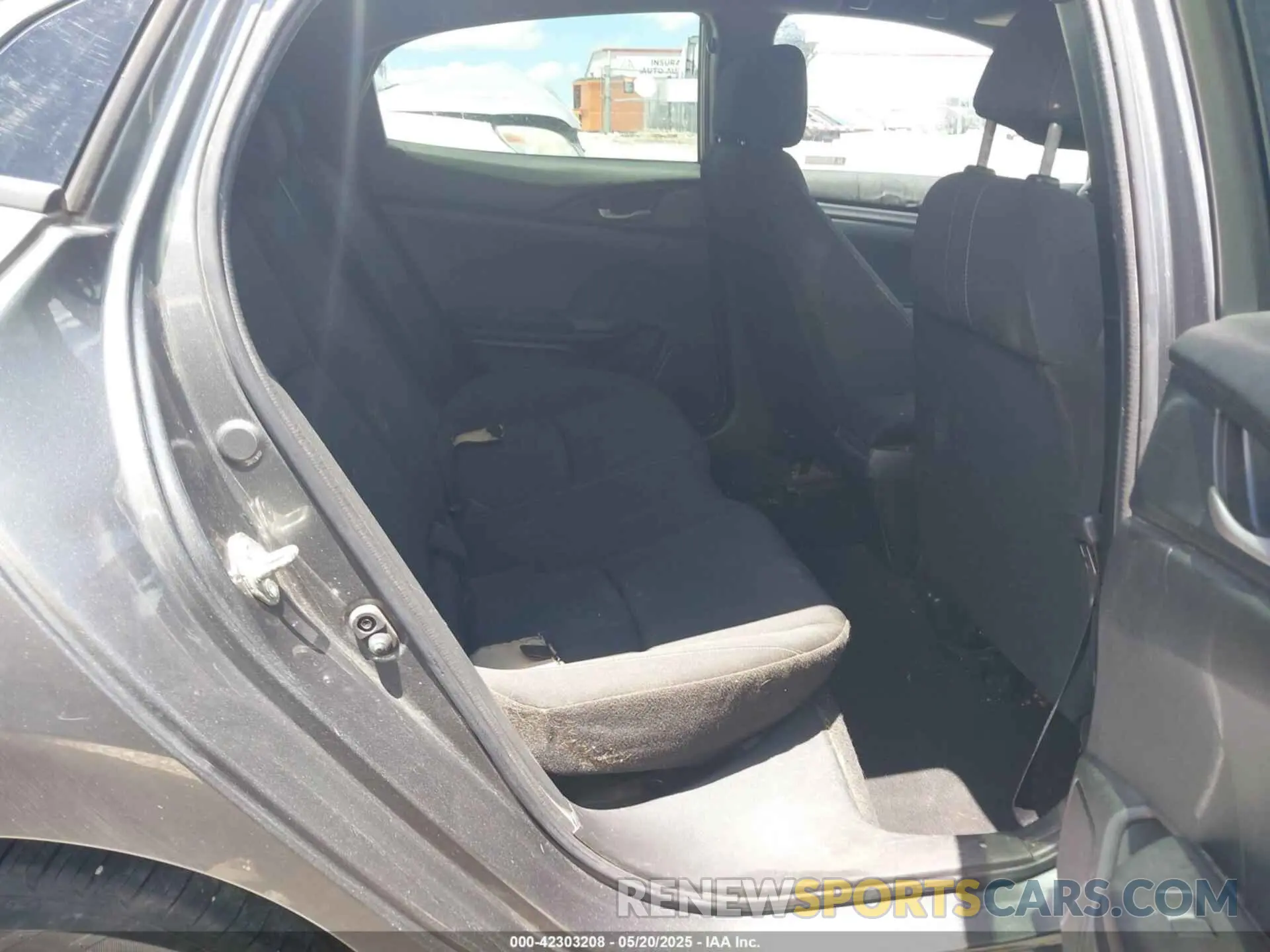 8 Фотография поврежденного автомобиля SHHFK7H3XKU420900 HONDA CIVIC 2019