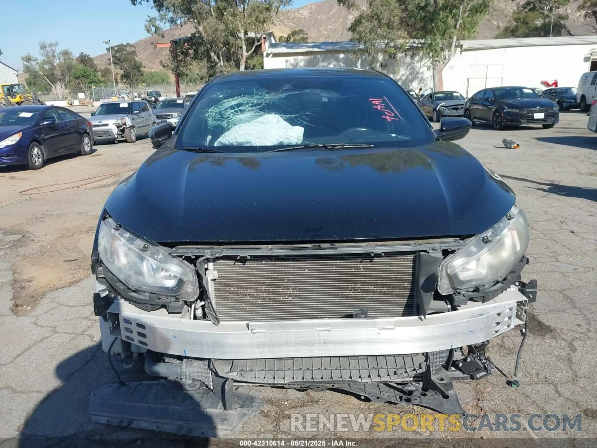 13 Фотография поврежденного автомобиля SHHFK7H40KU415472 HONDA CIVIC 2019