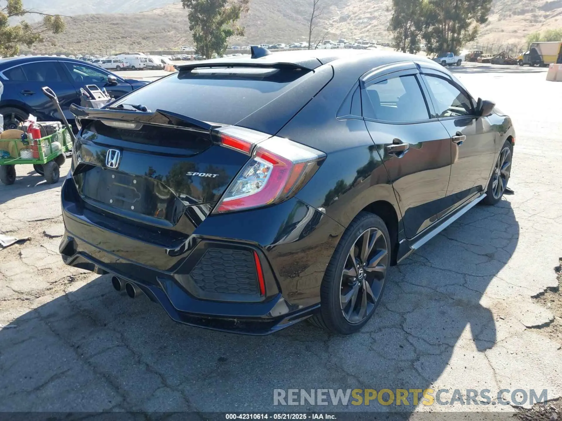 4 Фотография поврежденного автомобиля SHHFK7H40KU415472 HONDA CIVIC 2019