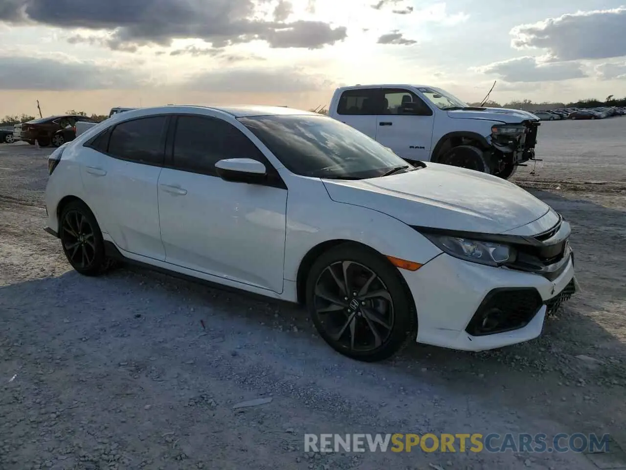 4 Фотография поврежденного автомобиля SHHFK7H42KU214804 HONDA CIVIC 2019