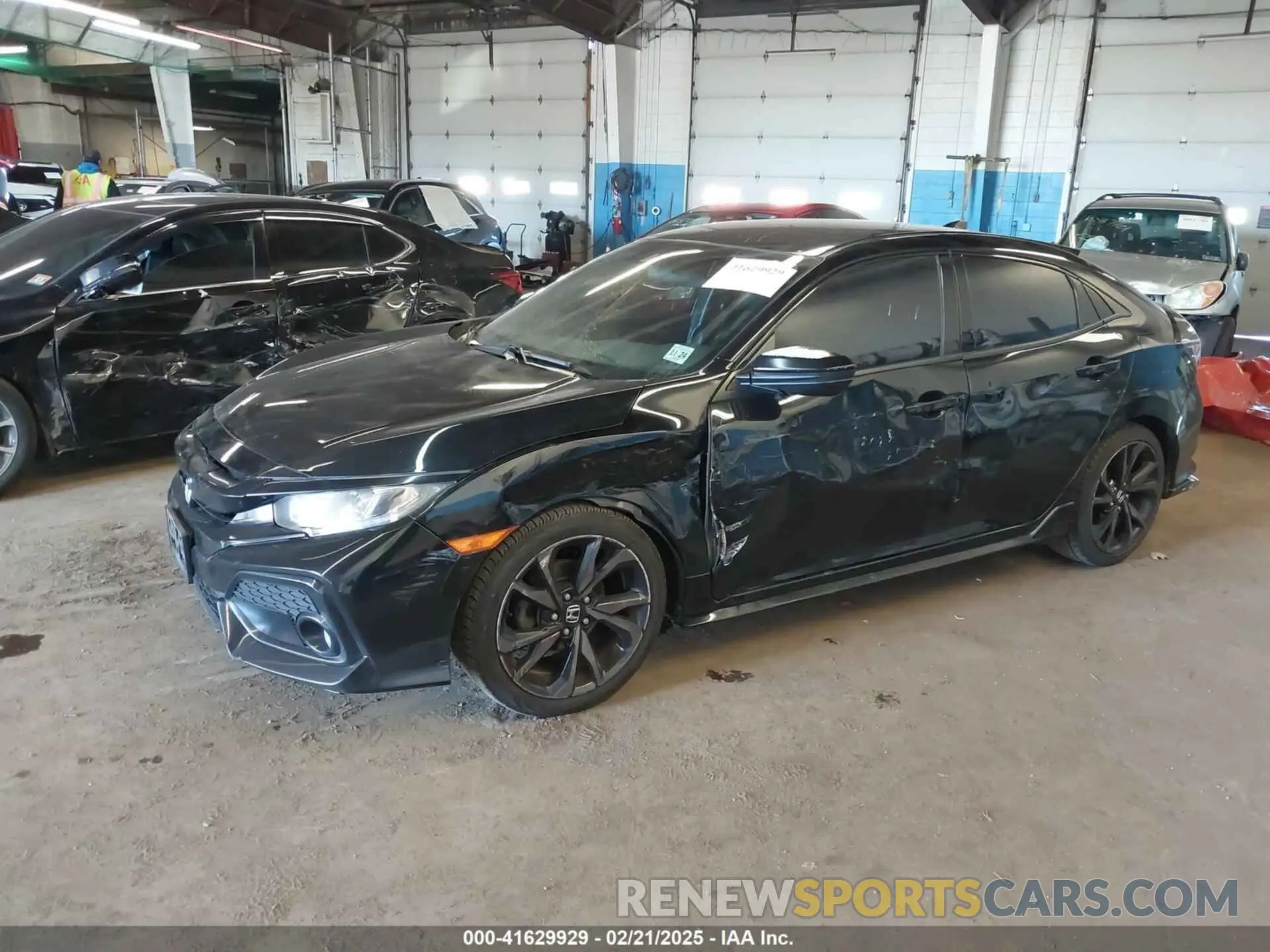 6 Фотография поврежденного автомобиля SHHFK7H47KU400791 HONDA CIVIC 2019