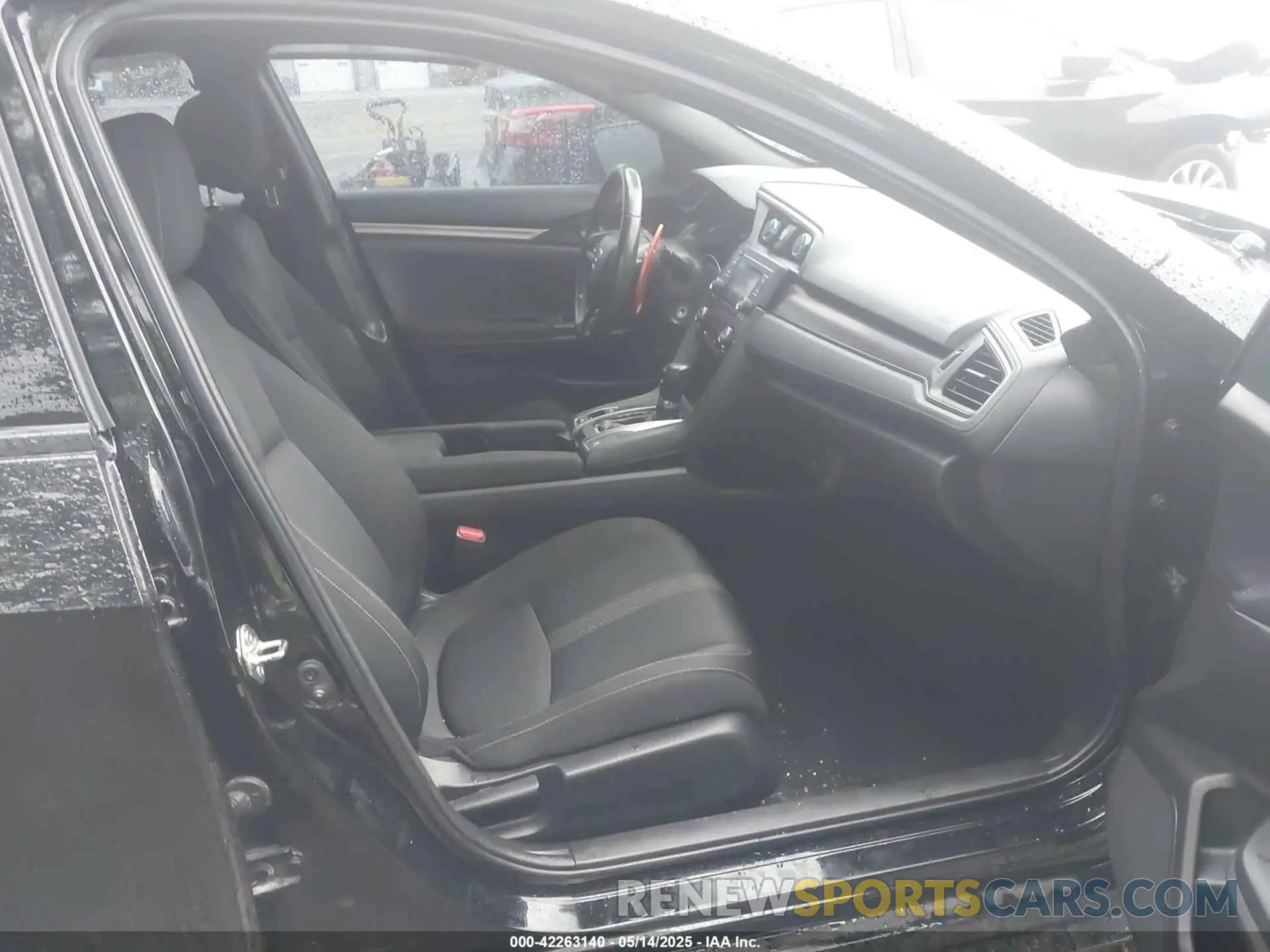 5 Photograph of a damaged car SHHFK7H4XKU408495 HONDA CIVIC 2019