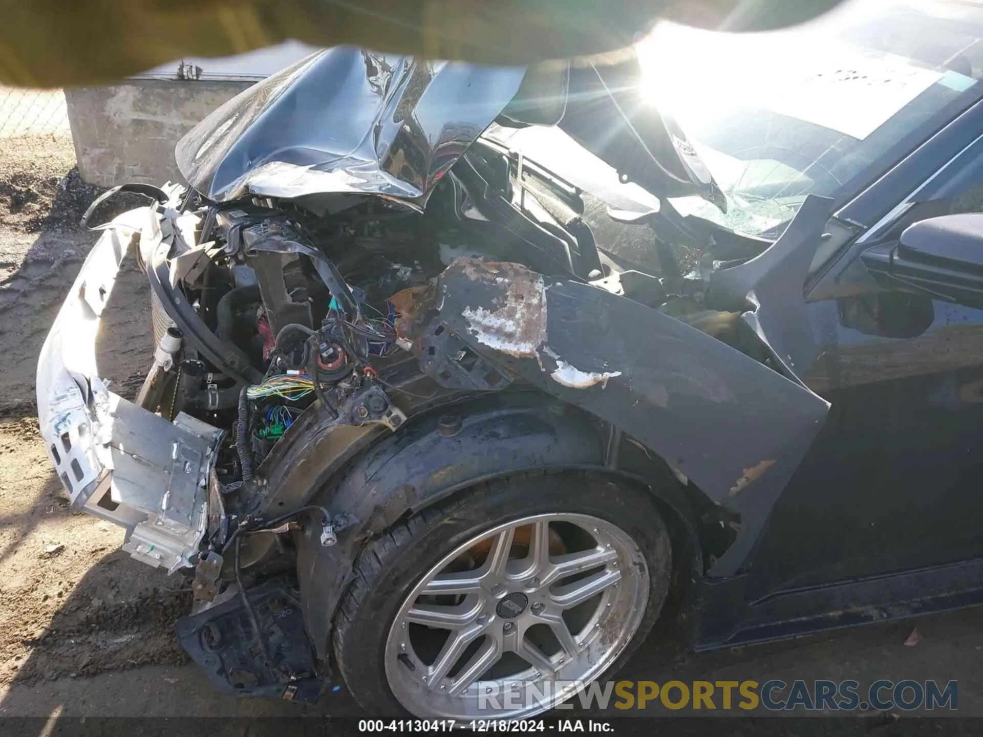 17 Photograph of a damaged car SHHFK7H60KU413304 HONDA CIVIC 2019