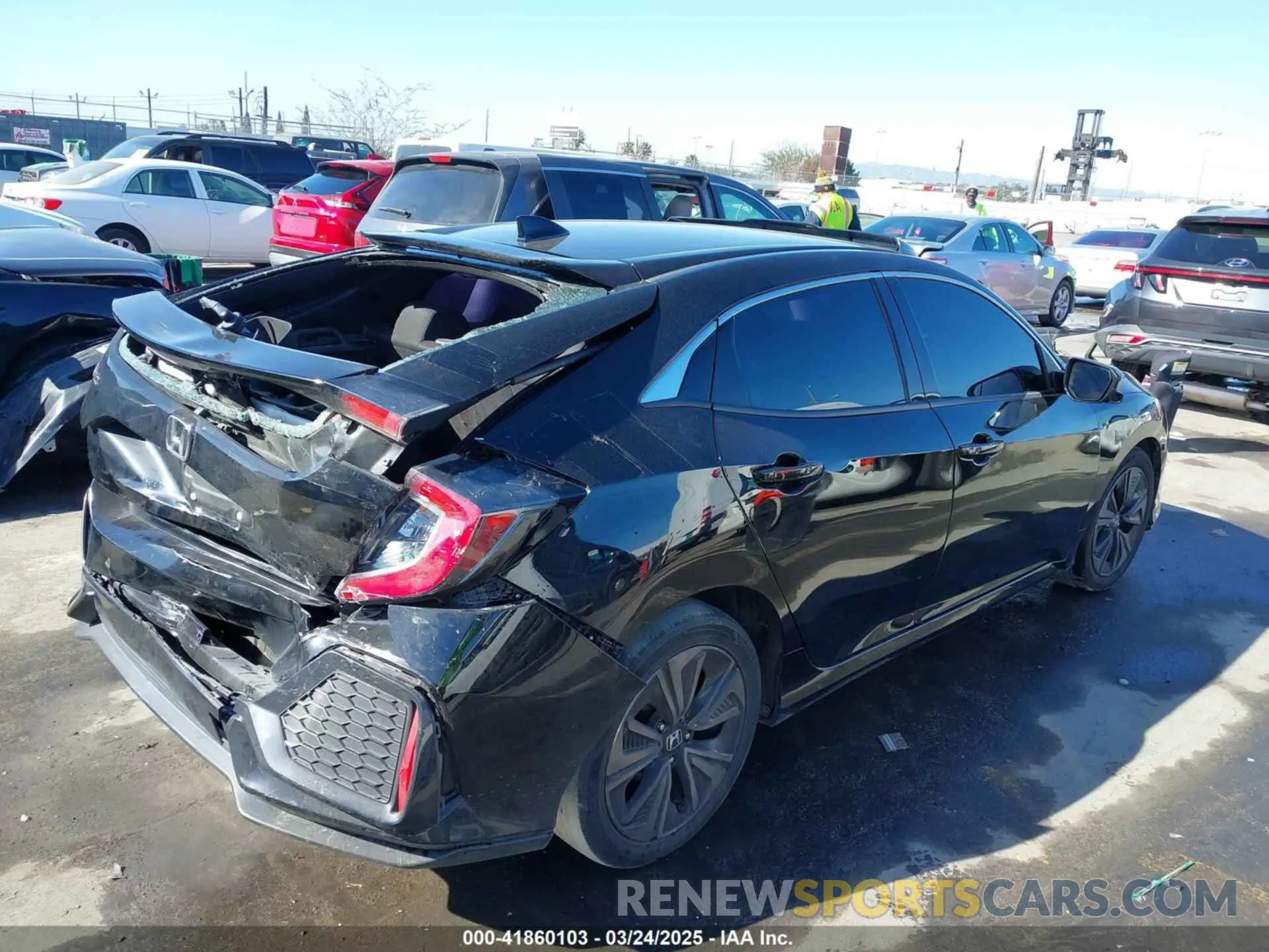 4 Photograph of a damaged car SHHFK7H61KU409634 HONDA CIVIC 2019