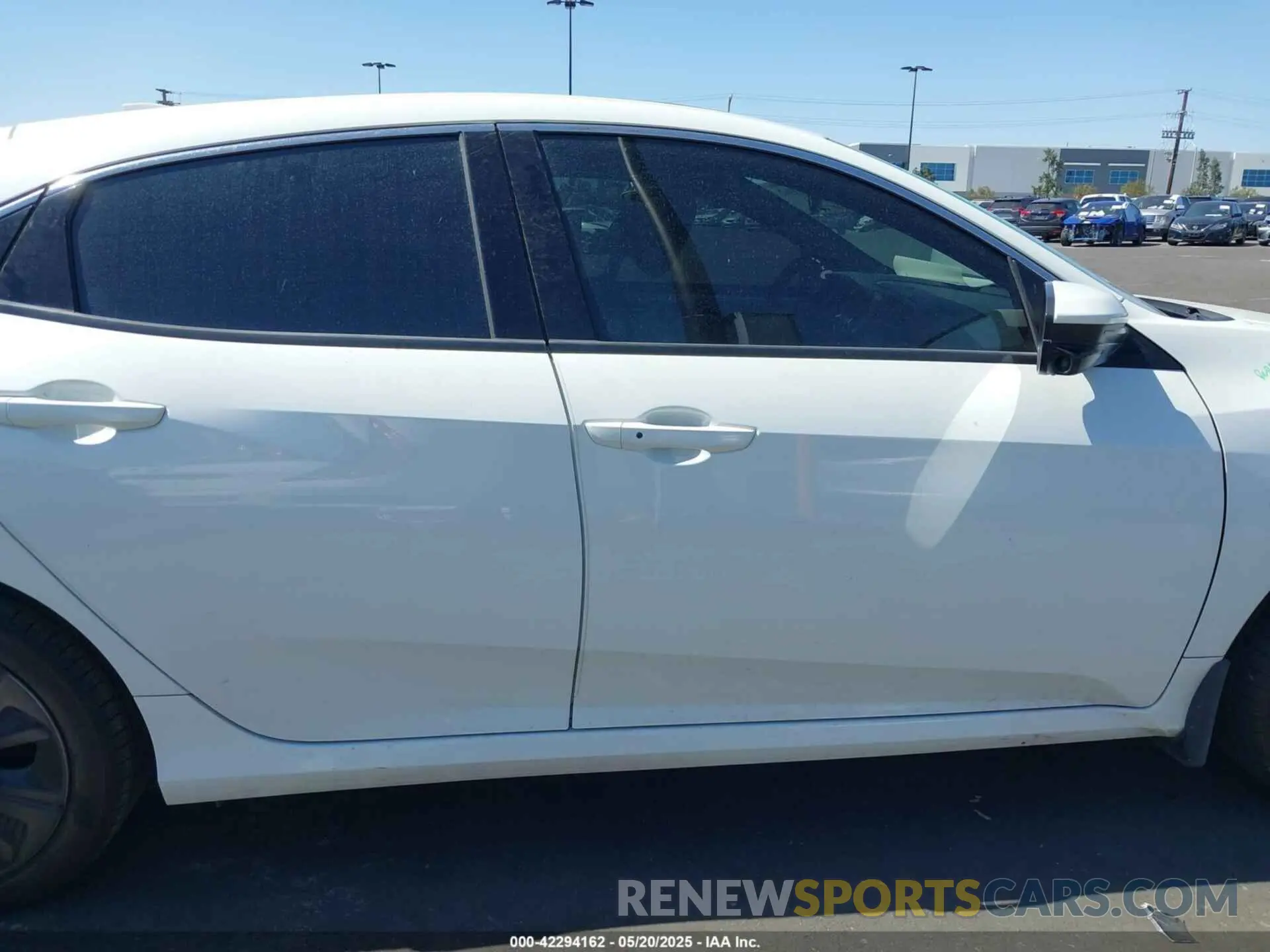 14 Photograph of a damaged car SHHFK7H61KU417152 HONDA CIVIC 2019