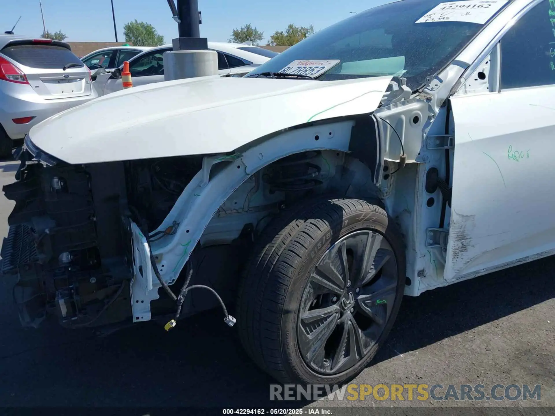 6 Photograph of a damaged car SHHFK7H61KU417152 HONDA CIVIC 2019