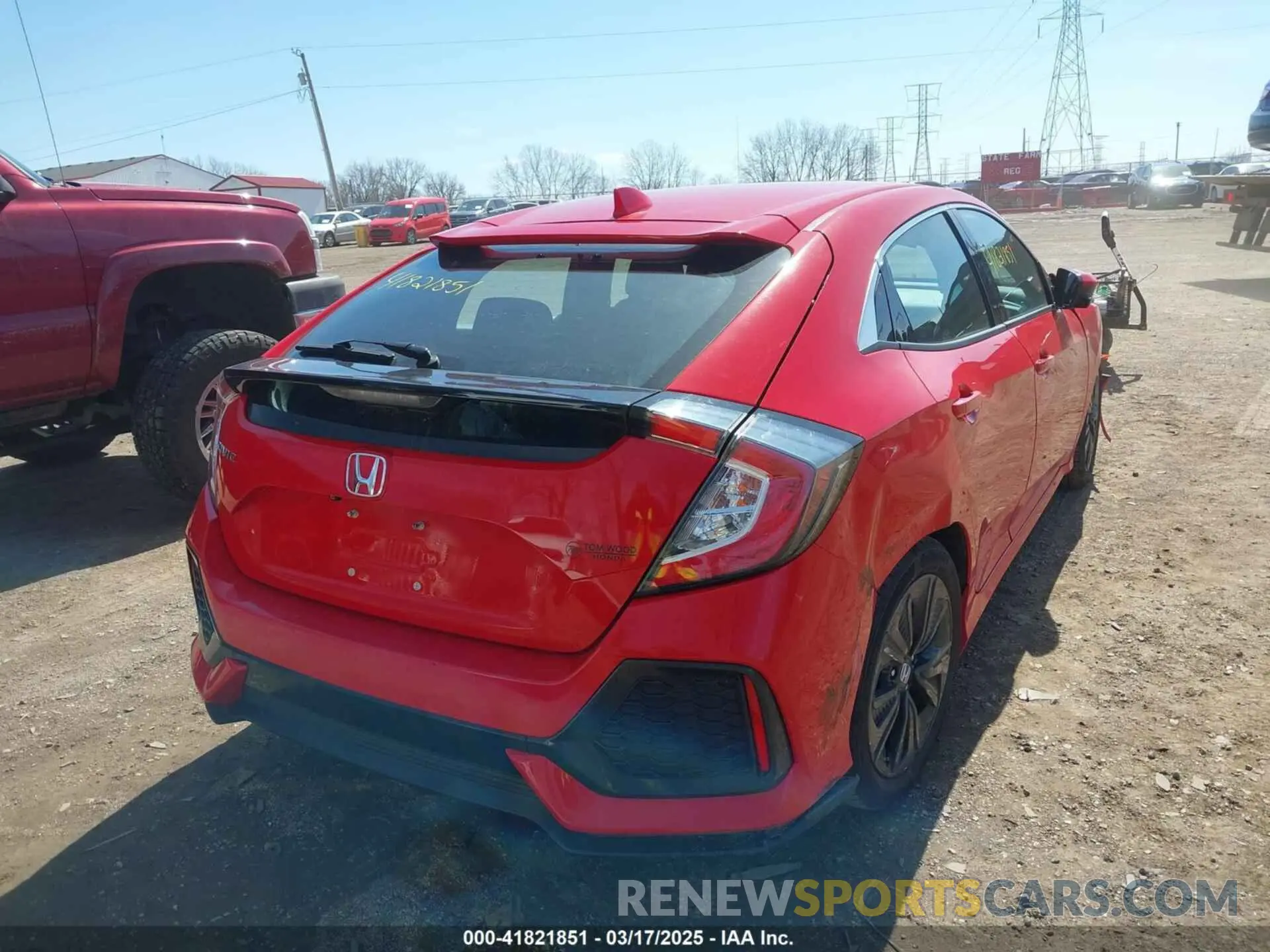 4 Photograph of a damaged car SHHFK7H62KU214898 HONDA CIVIC 2019