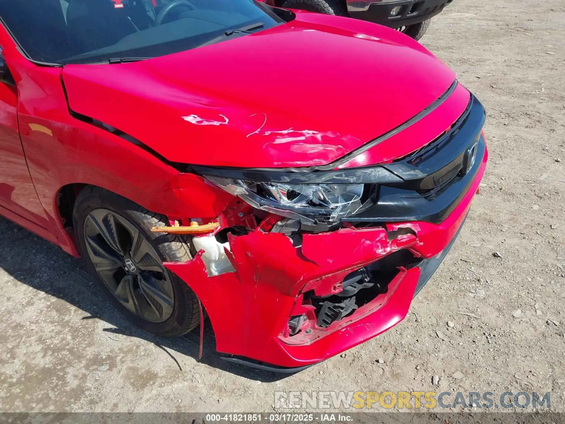 6 Photograph of a damaged car SHHFK7H62KU214898 HONDA CIVIC 2019