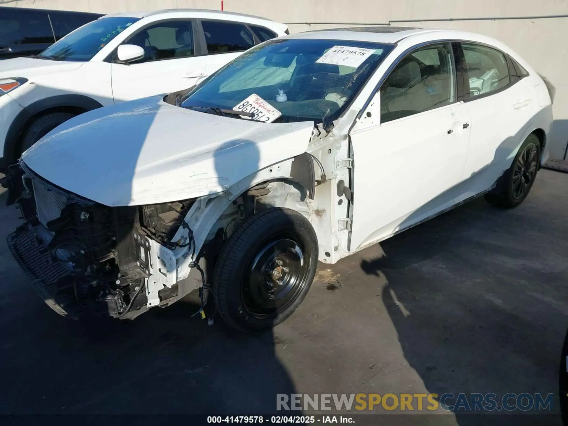 2 Фотография поврежденного автомобиля SHHFK7H63KU401650 HONDA CIVIC 2019