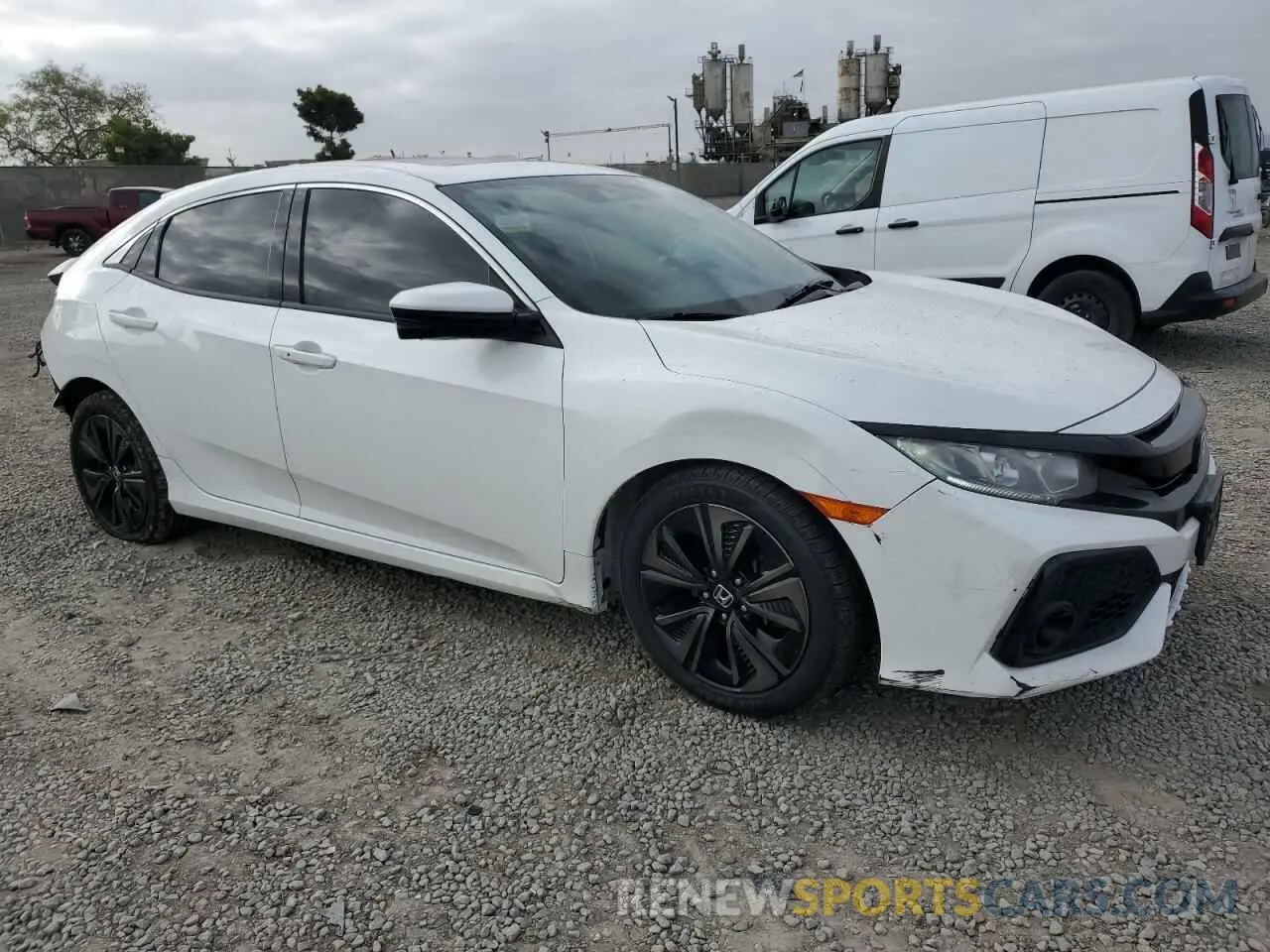 4 Фотография поврежденного автомобиля SHHFK7H64KU403746 HONDA CIVIC 2019
