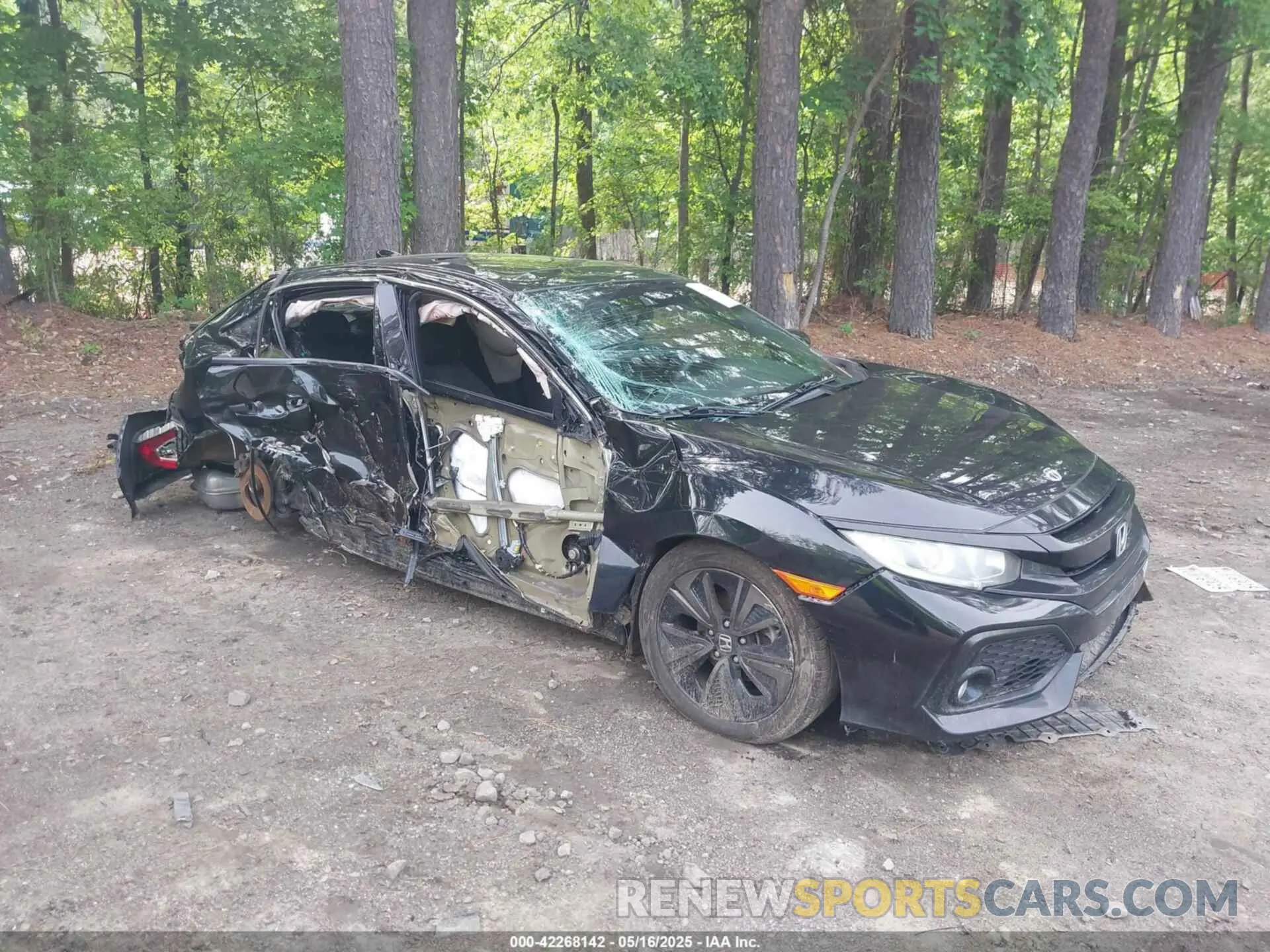 1 Фотография поврежденного автомобиля SHHFK7H65KU206276 HONDA CIVIC 2019