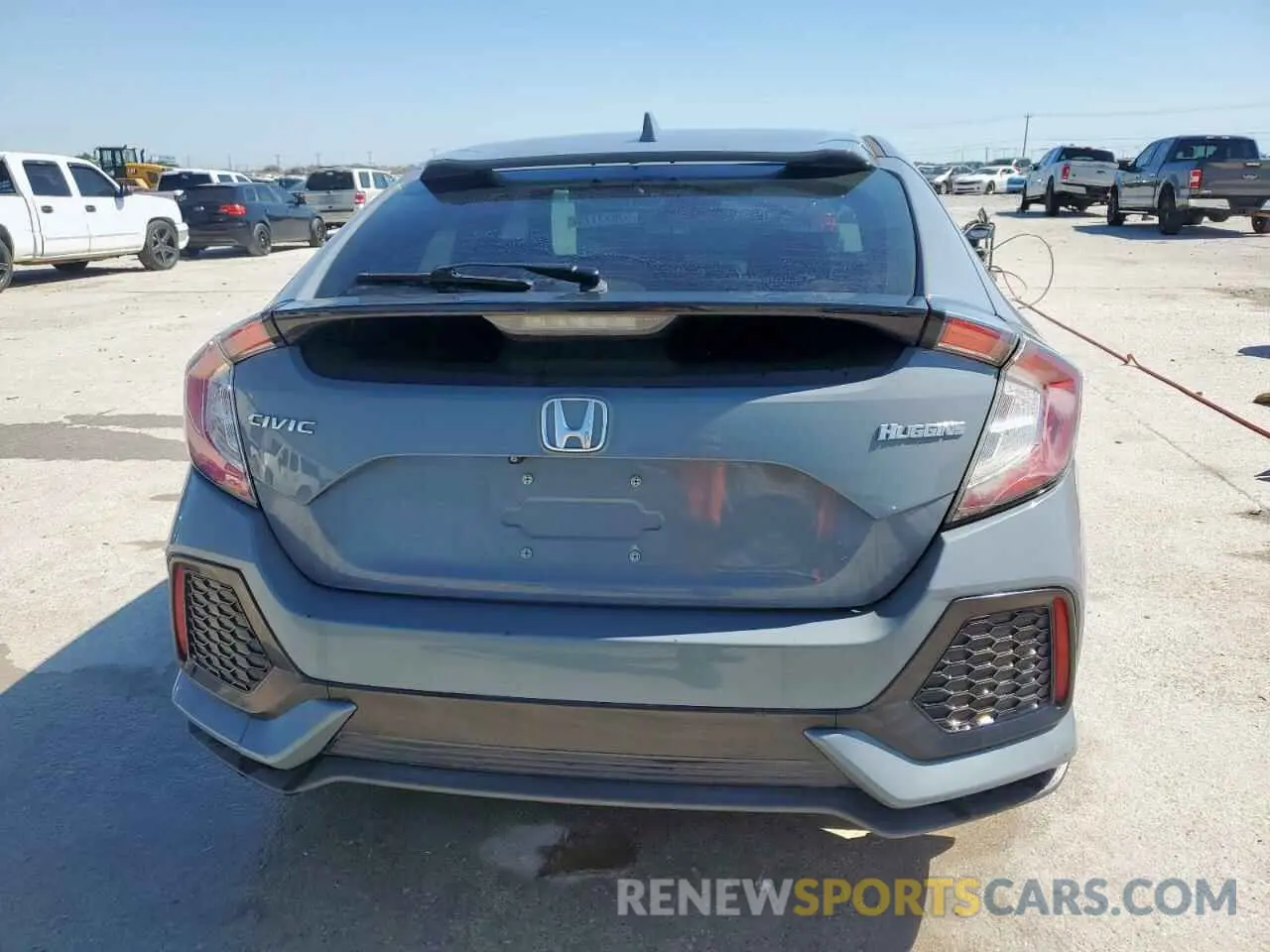 6 Фотография поврежденного автомобиля SHHFK7H67KU204612 HONDA CIVIC 2019