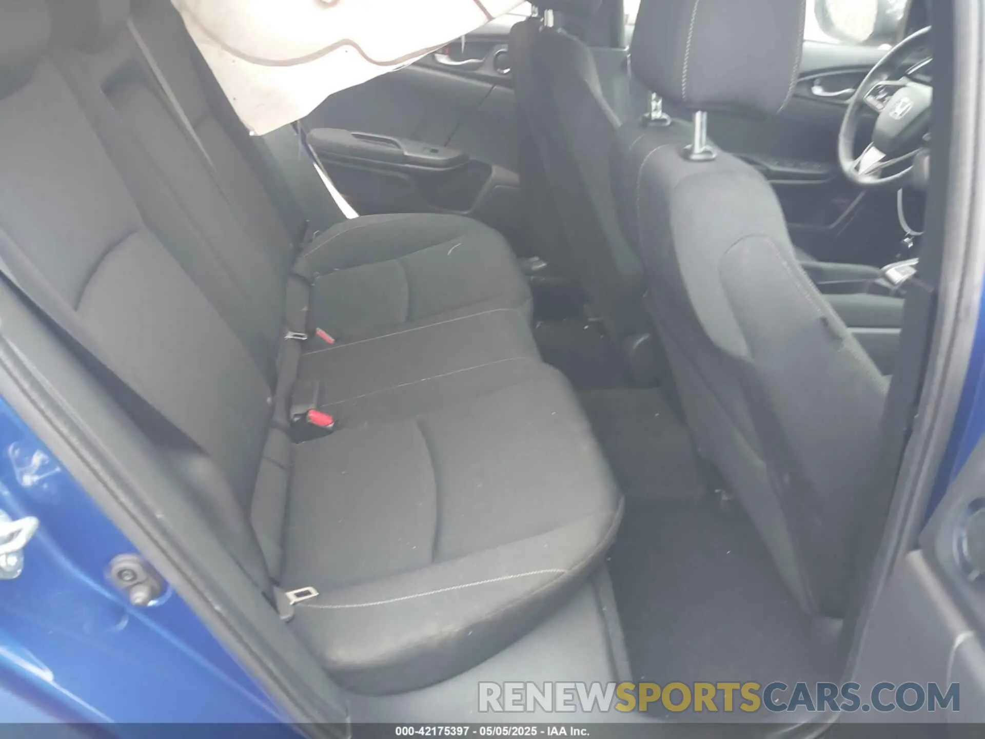 8 Photograph of a damaged car SHHFK7H67KU402820 HONDA CIVIC 2019