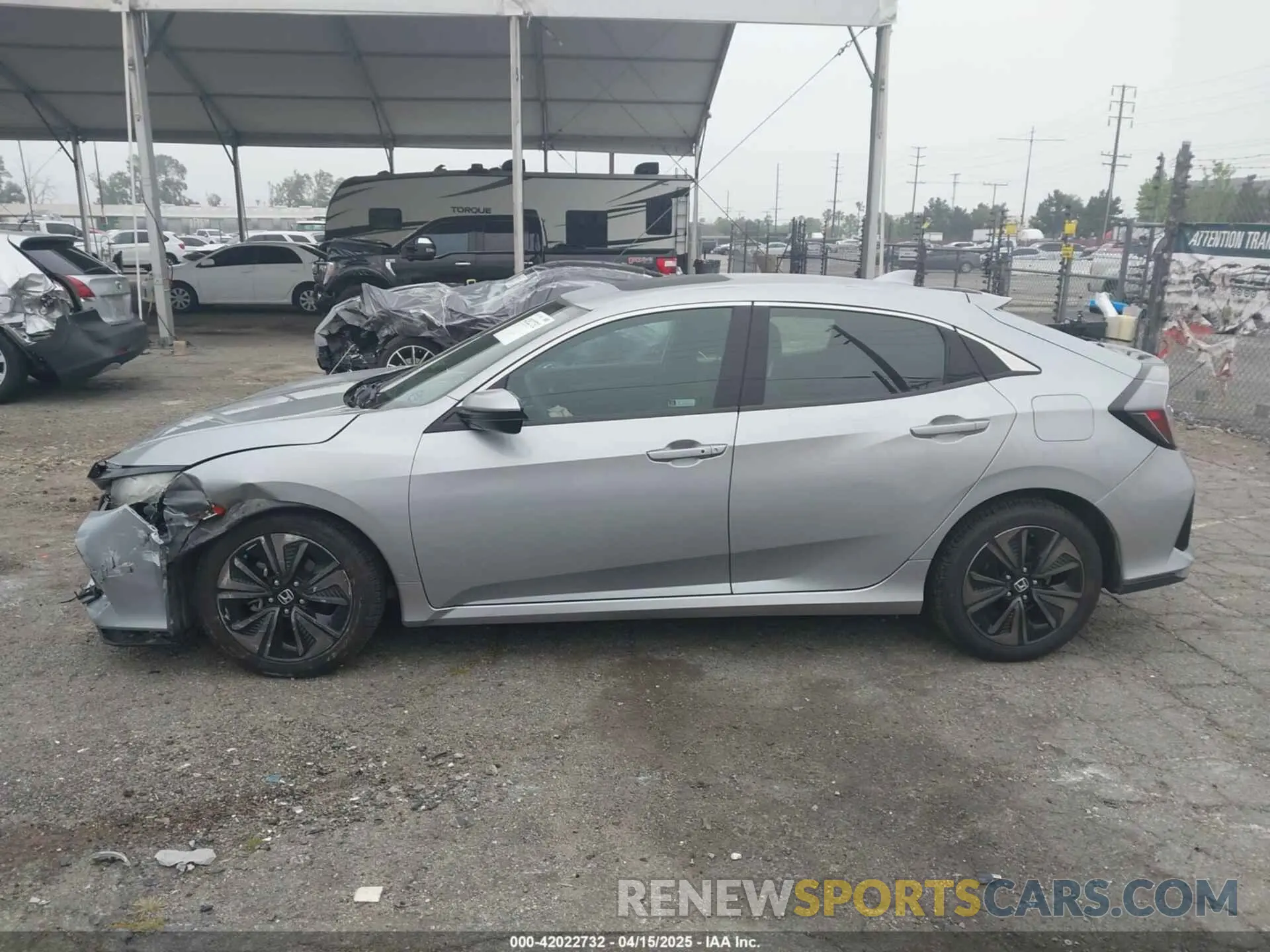 14 Photograph of a damaged car SHHFK7H67KU407354 HONDA CIVIC 2019