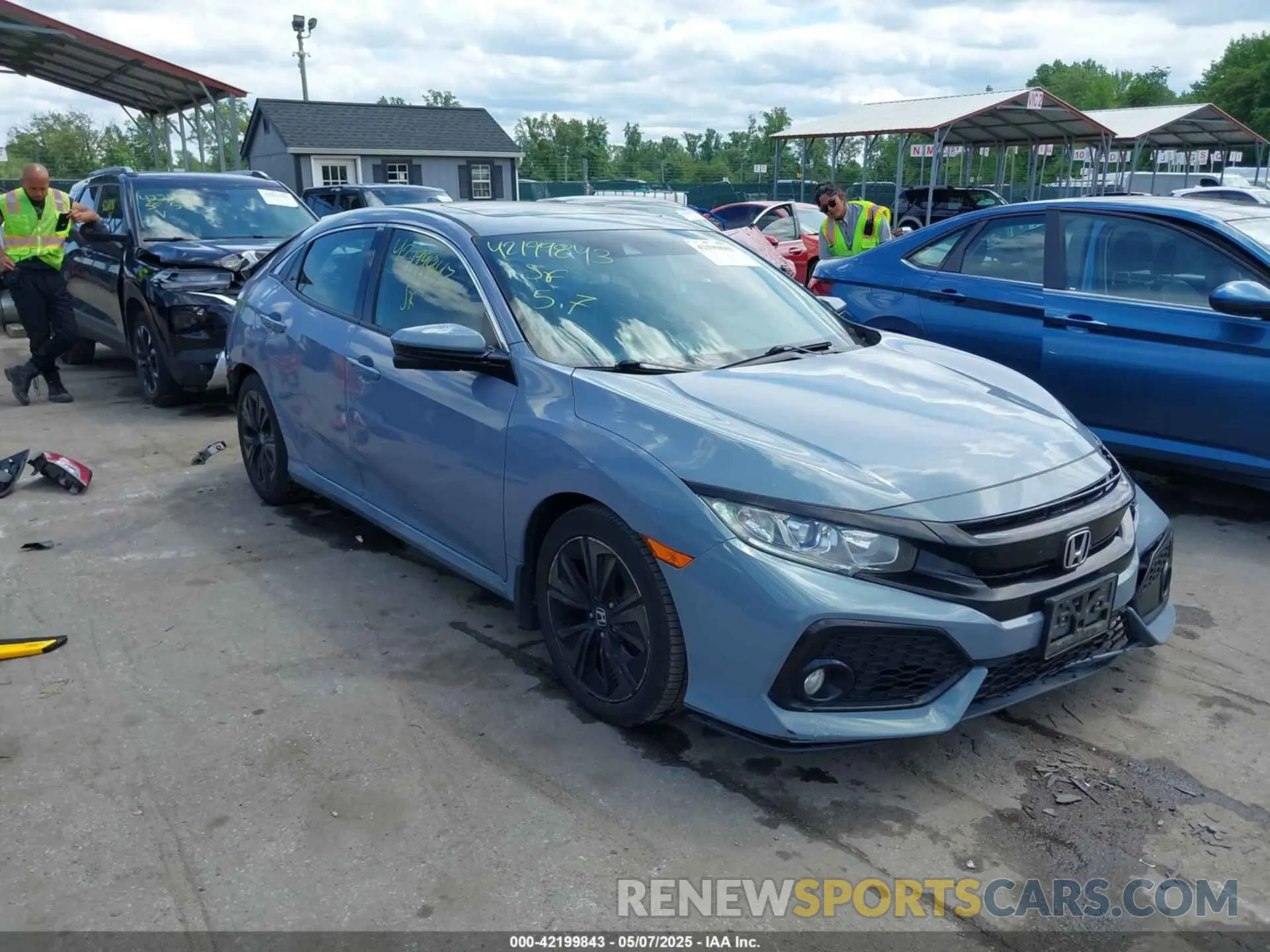 1 Photograph of a damaged car SHHFK7H67KU415034 HONDA CIVIC 2019