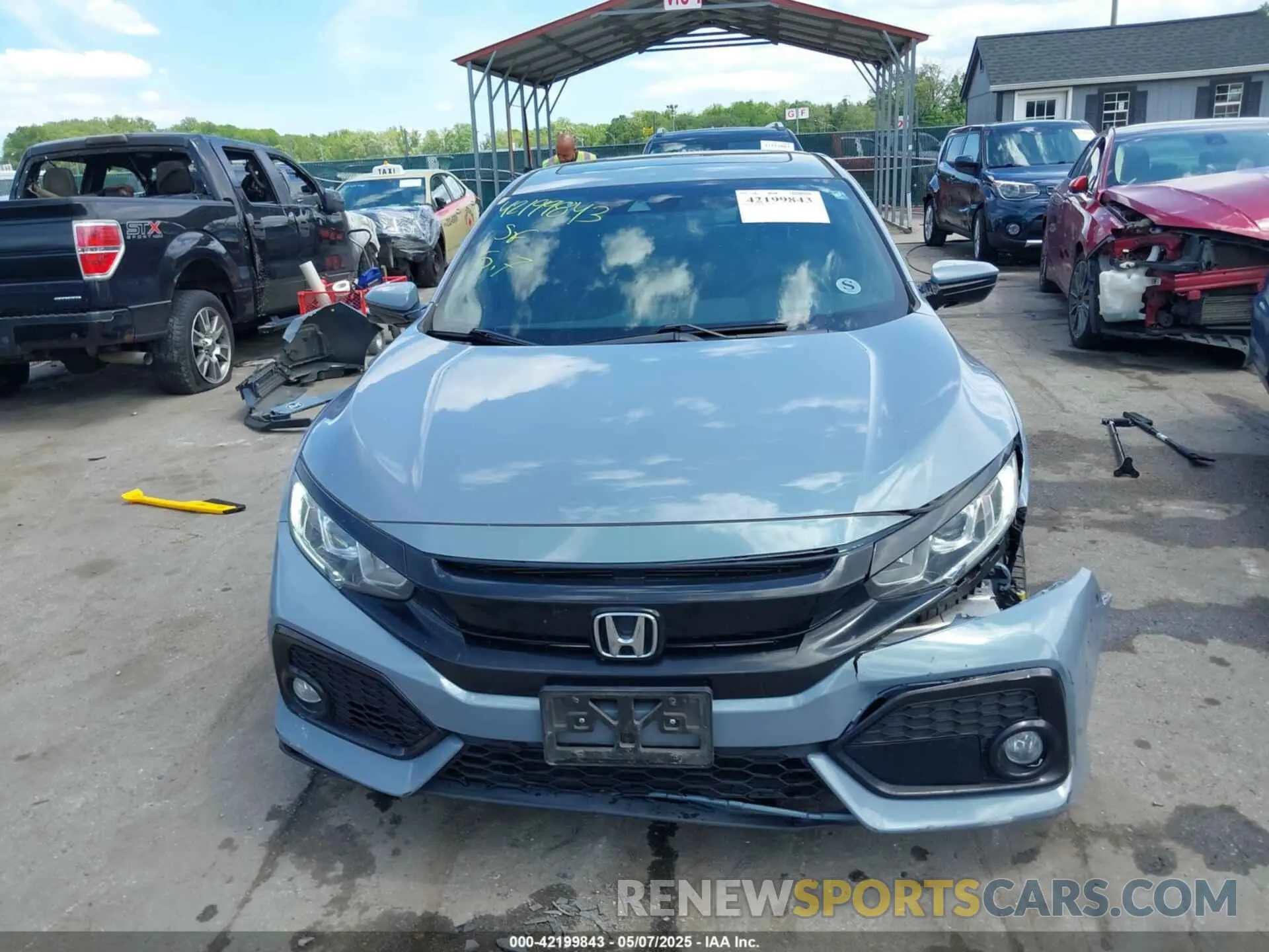 13 Photograph of a damaged car SHHFK7H67KU415034 HONDA CIVIC 2019