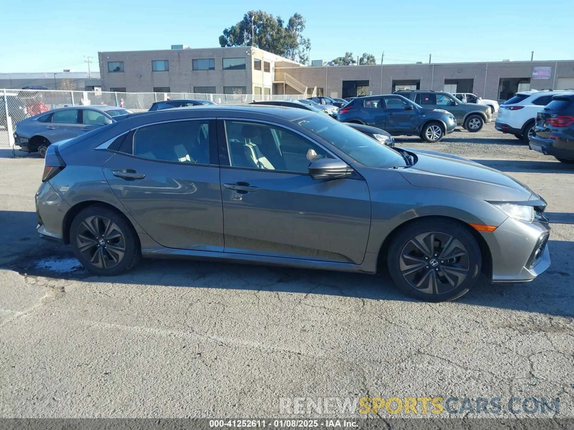 14 Photograph of a damaged car SHHFK7H69KU401748 HONDA CIVIC 2019