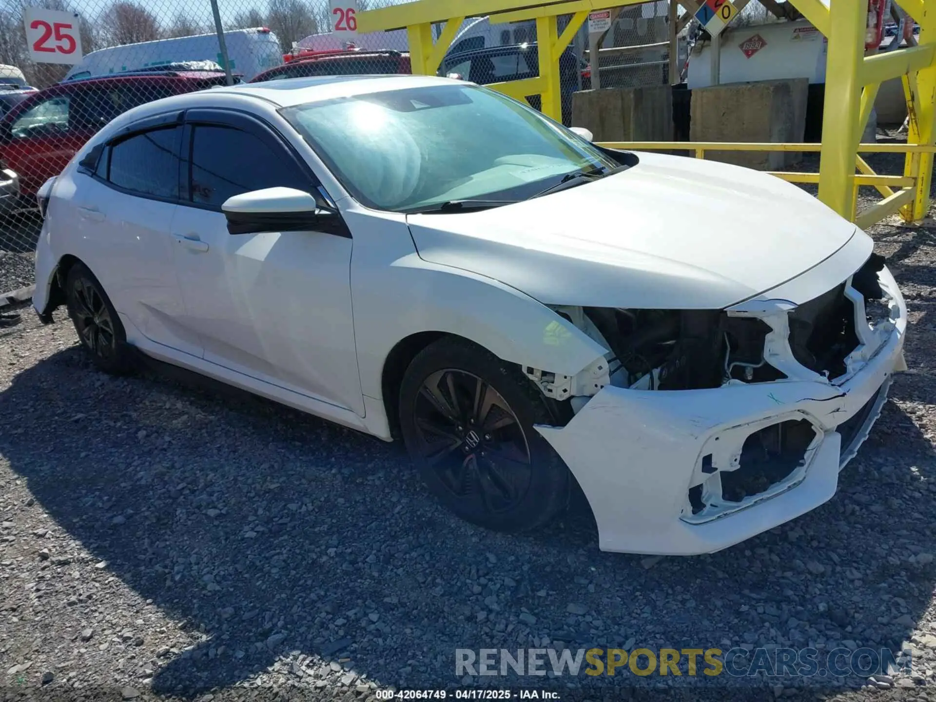 1 Photograph of a damaged car SHHFK7H69KU415939 HONDA CIVIC 2019