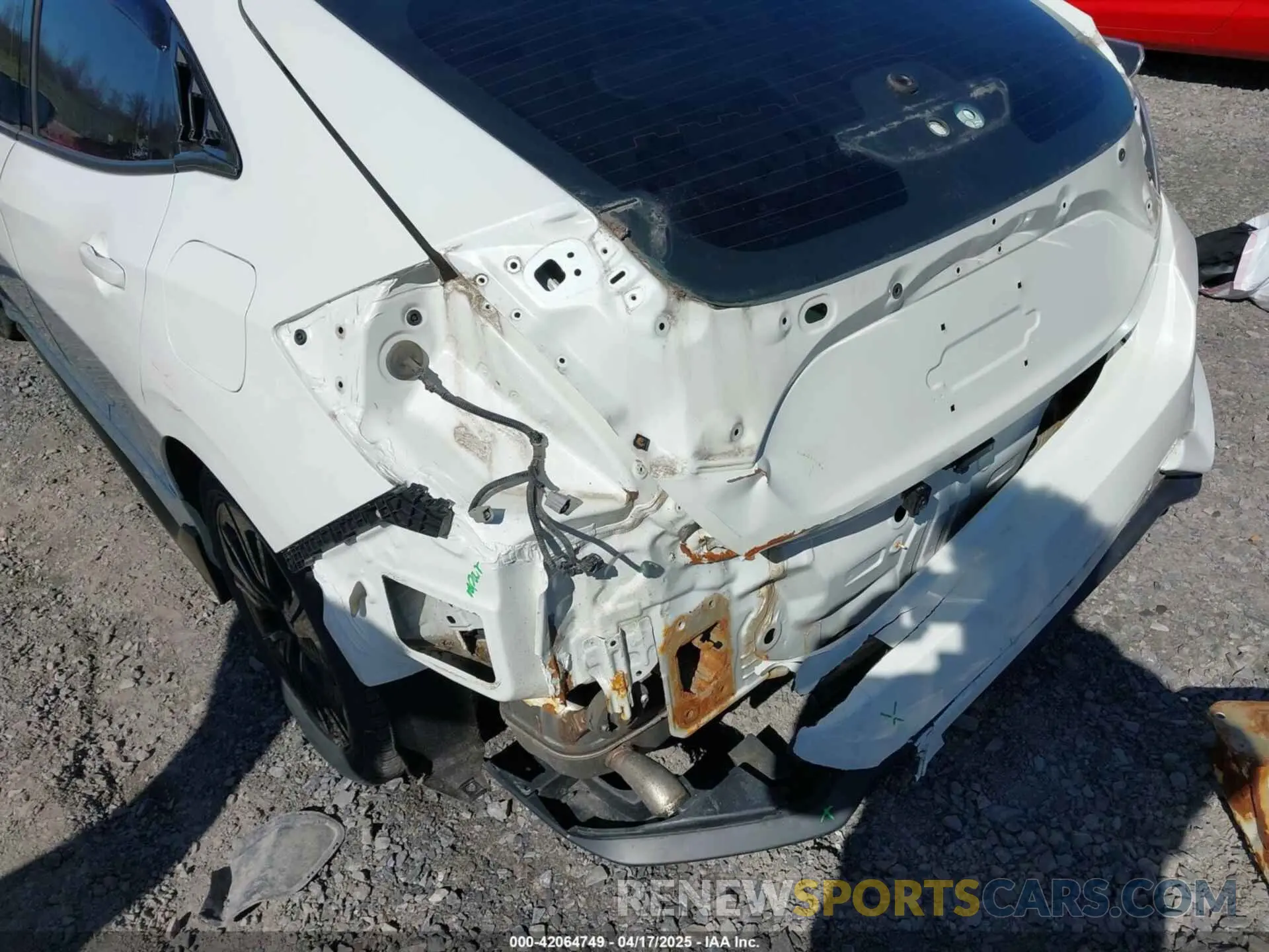 6 Photograph of a damaged car SHHFK7H69KU415939 HONDA CIVIC 2019