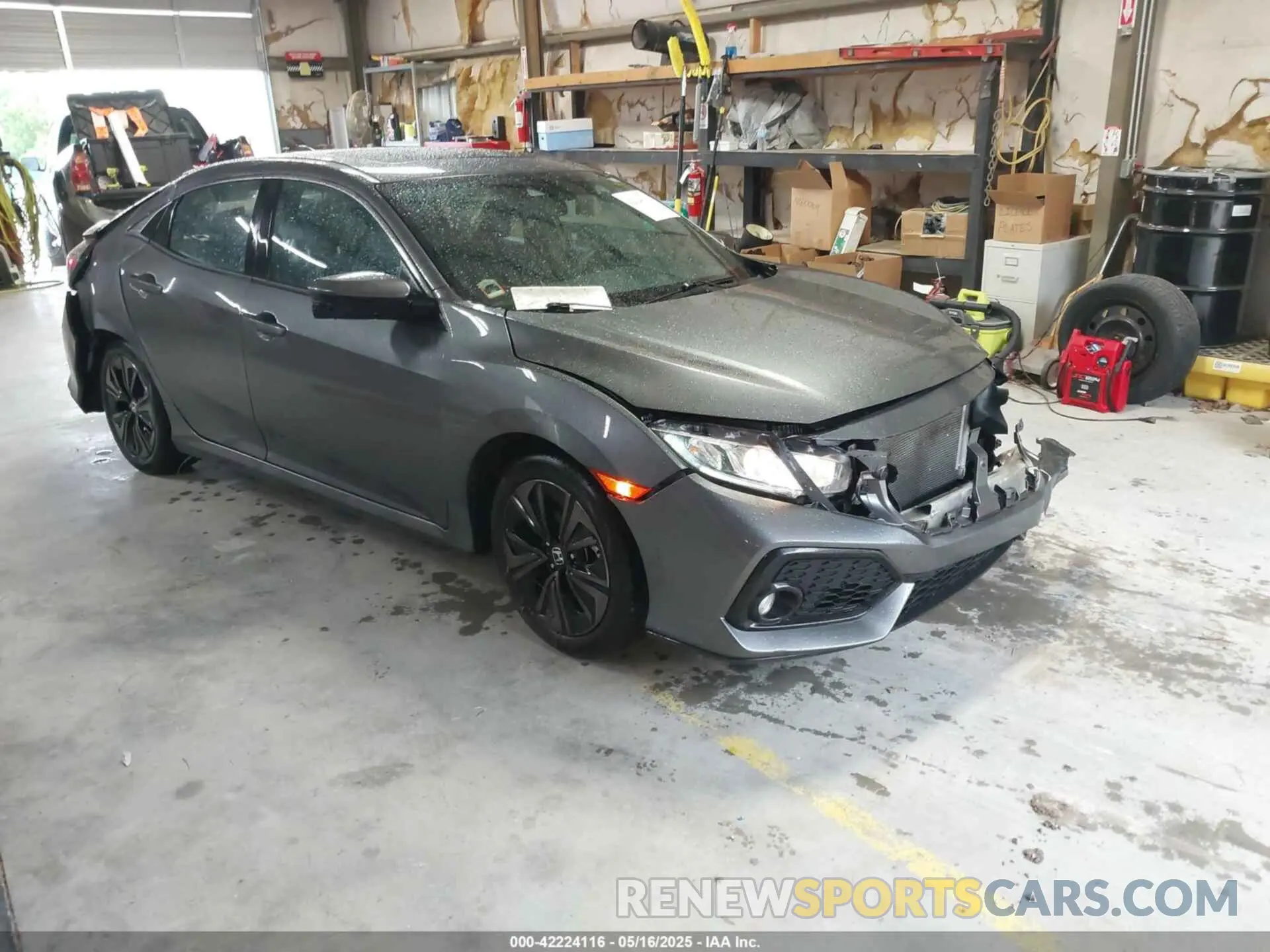 1 Фотография поврежденного автомобиля SHHFK7H6XKU201672 HONDA CIVIC 2019