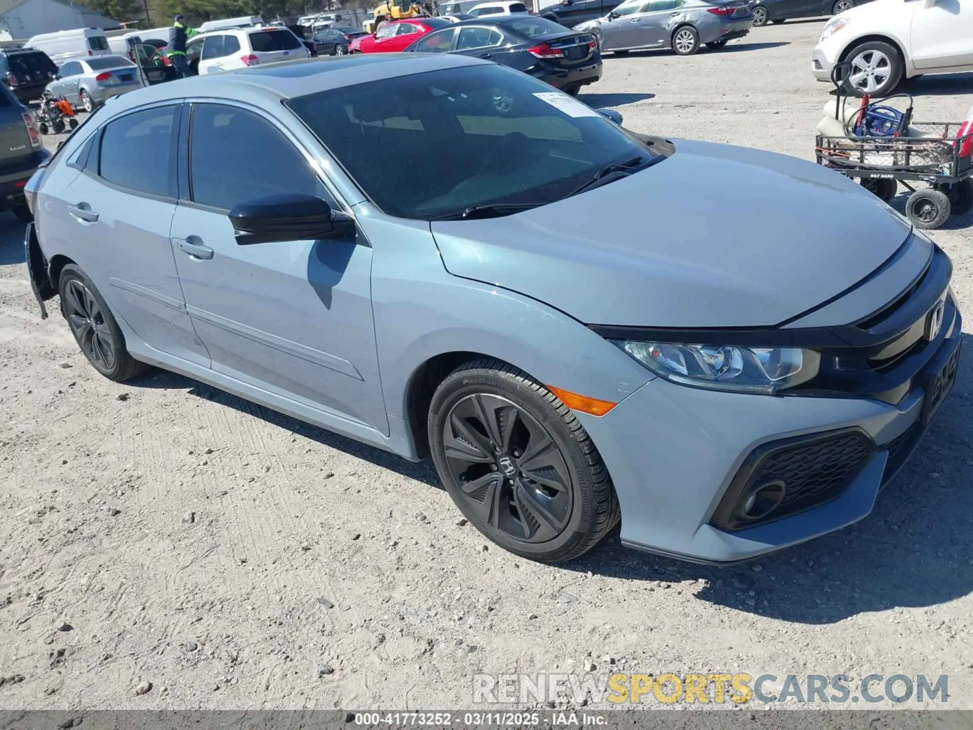 1 Photograph of a damaged car SHHFK7H88KU411608 HONDA CIVIC 2019