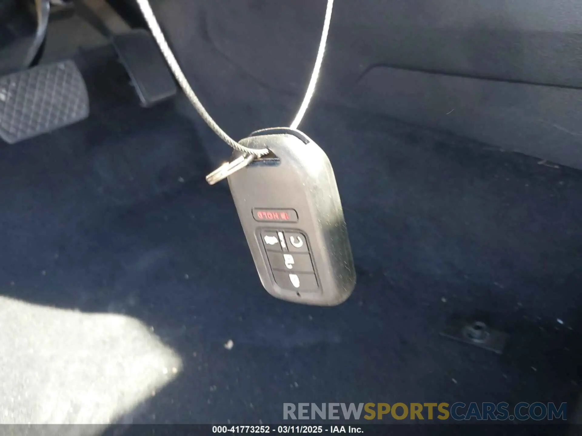 11 Photograph of a damaged car SHHFK7H88KU411608 HONDA CIVIC 2019