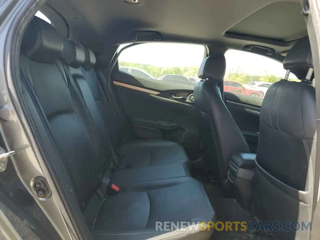 10 Photograph of a damaged car SHHFK7H92KU216676 HONDA CIVIC 2019