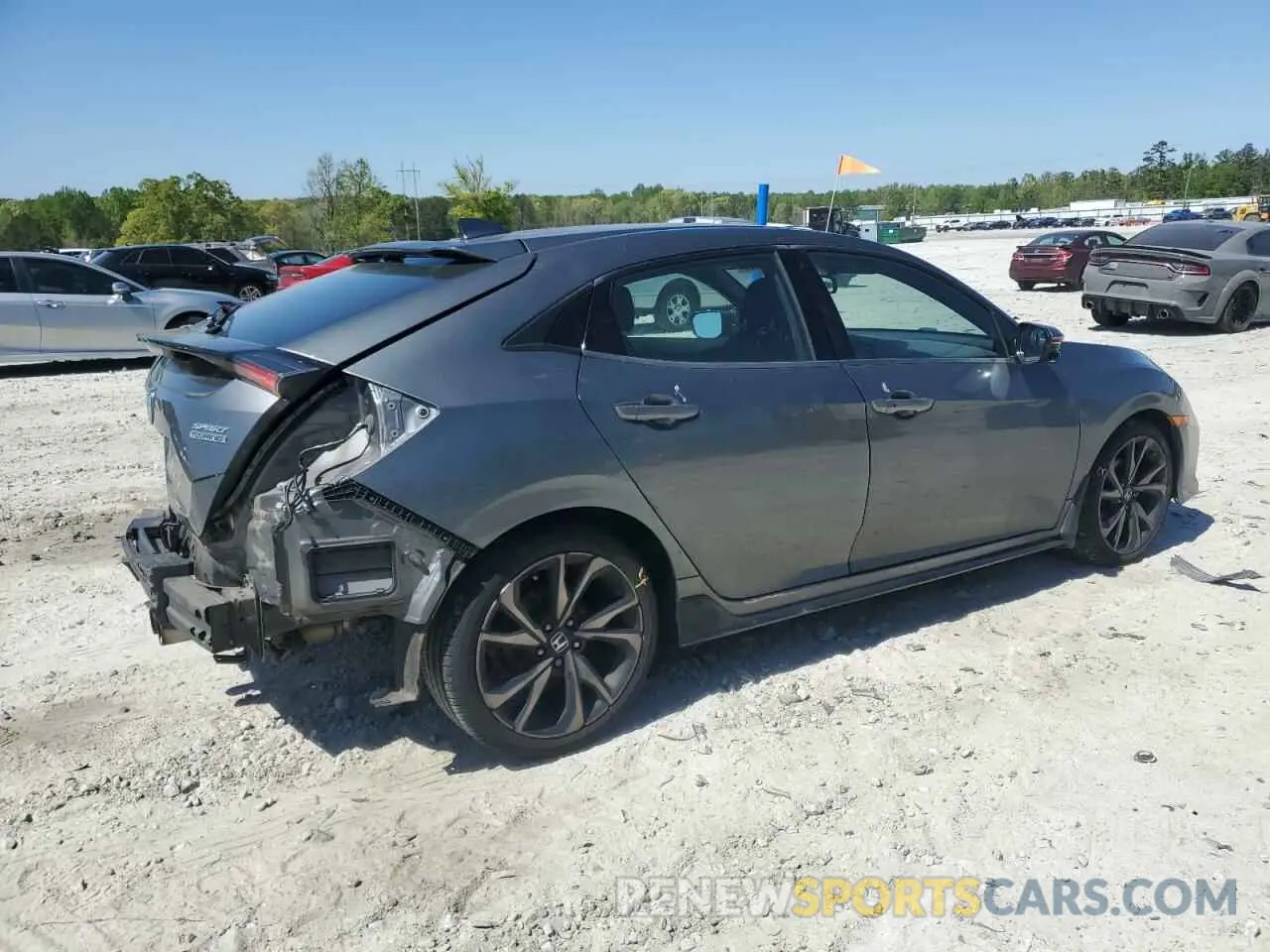 3 Photograph of a damaged car SHHFK7H92KU216676 HONDA CIVIC 2019