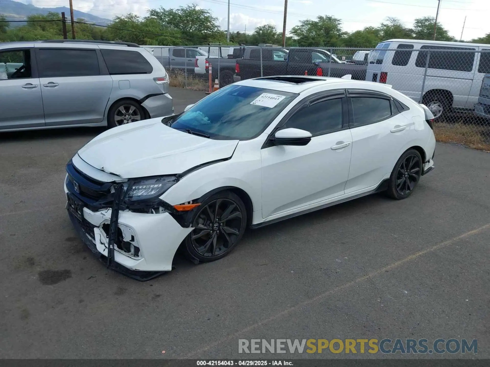 2 Фотография поврежденного автомобиля SHHFK7H94KU415678 HONDA CIVIC 2019