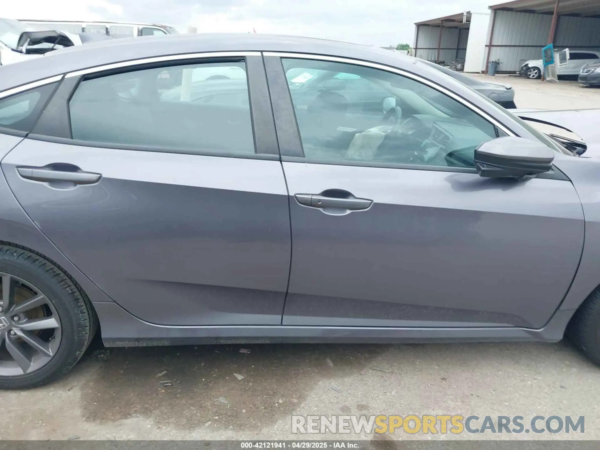 13 Photograph of a damaged car 19XFC1F30LE010631 HONDA CIVIC 2020