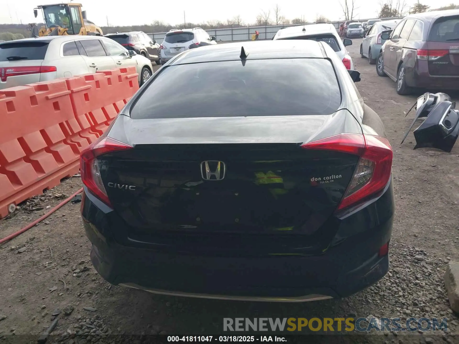 17 Фотография поврежденного автомобиля 19XFC1F30LE016736 HONDA CIVIC 2020