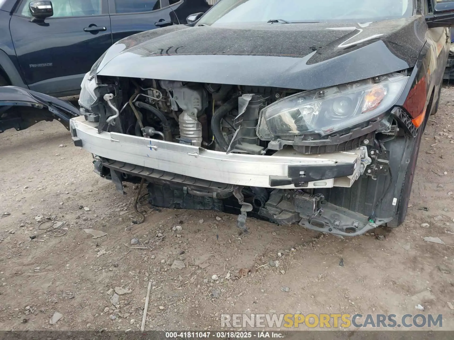 19 Фотография поврежденного автомобиля 19XFC1F30LE016736 HONDA CIVIC 2020