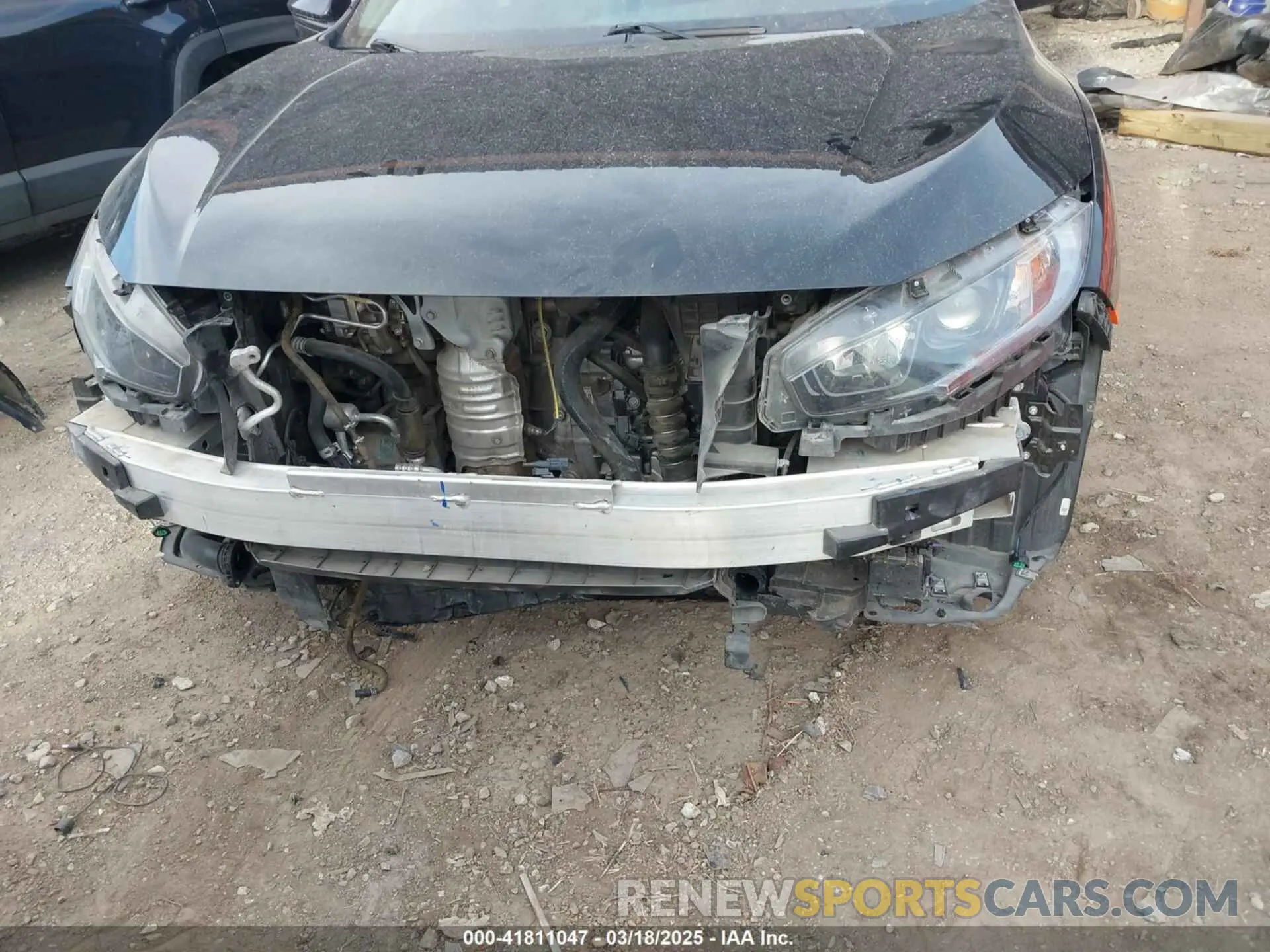 6 Фотография поврежденного автомобиля 19XFC1F30LE016736 HONDA CIVIC 2020