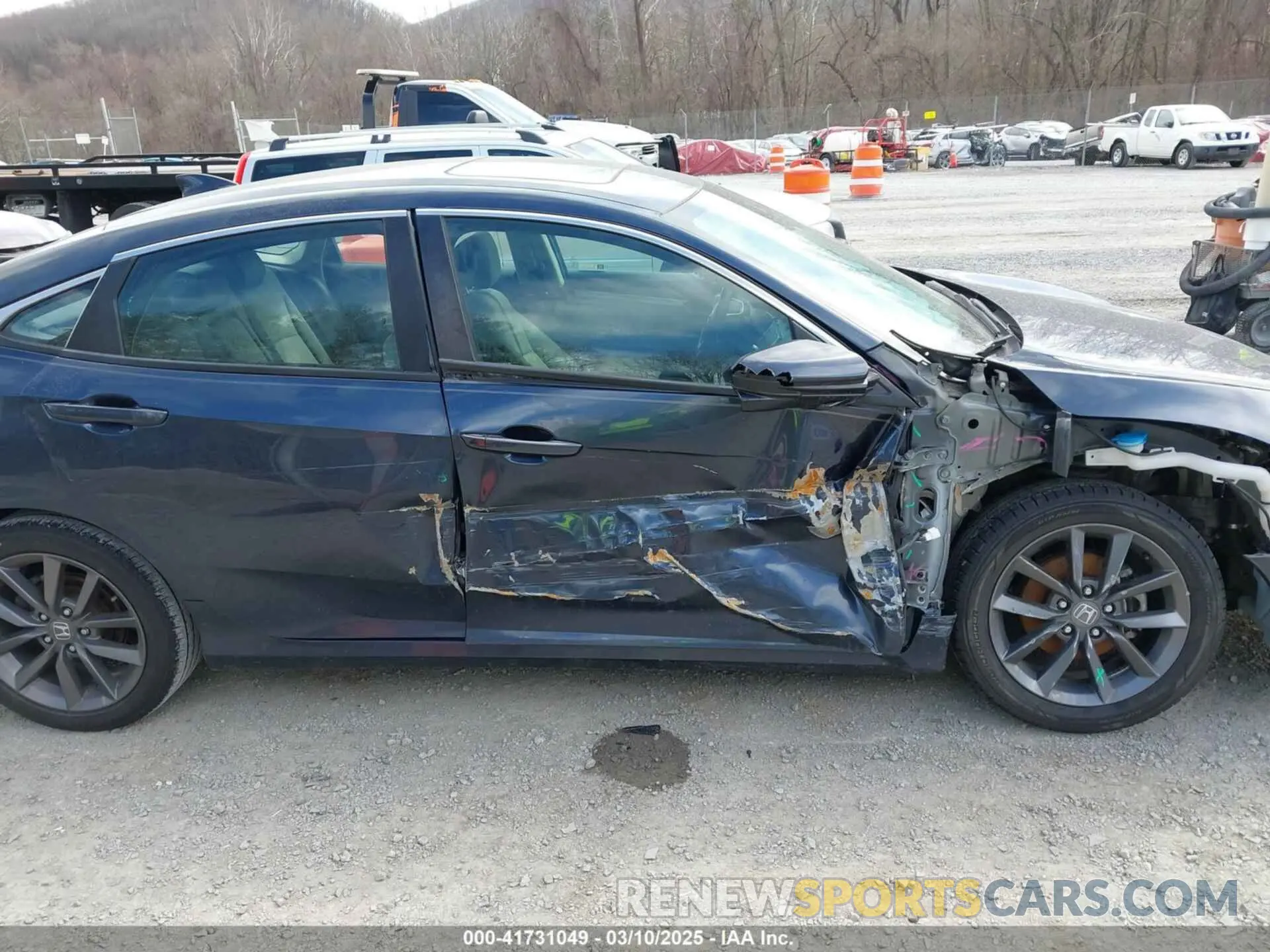 6 Photograph of a damaged car 19XFC1F30LE022357 HONDA CIVIC 2020