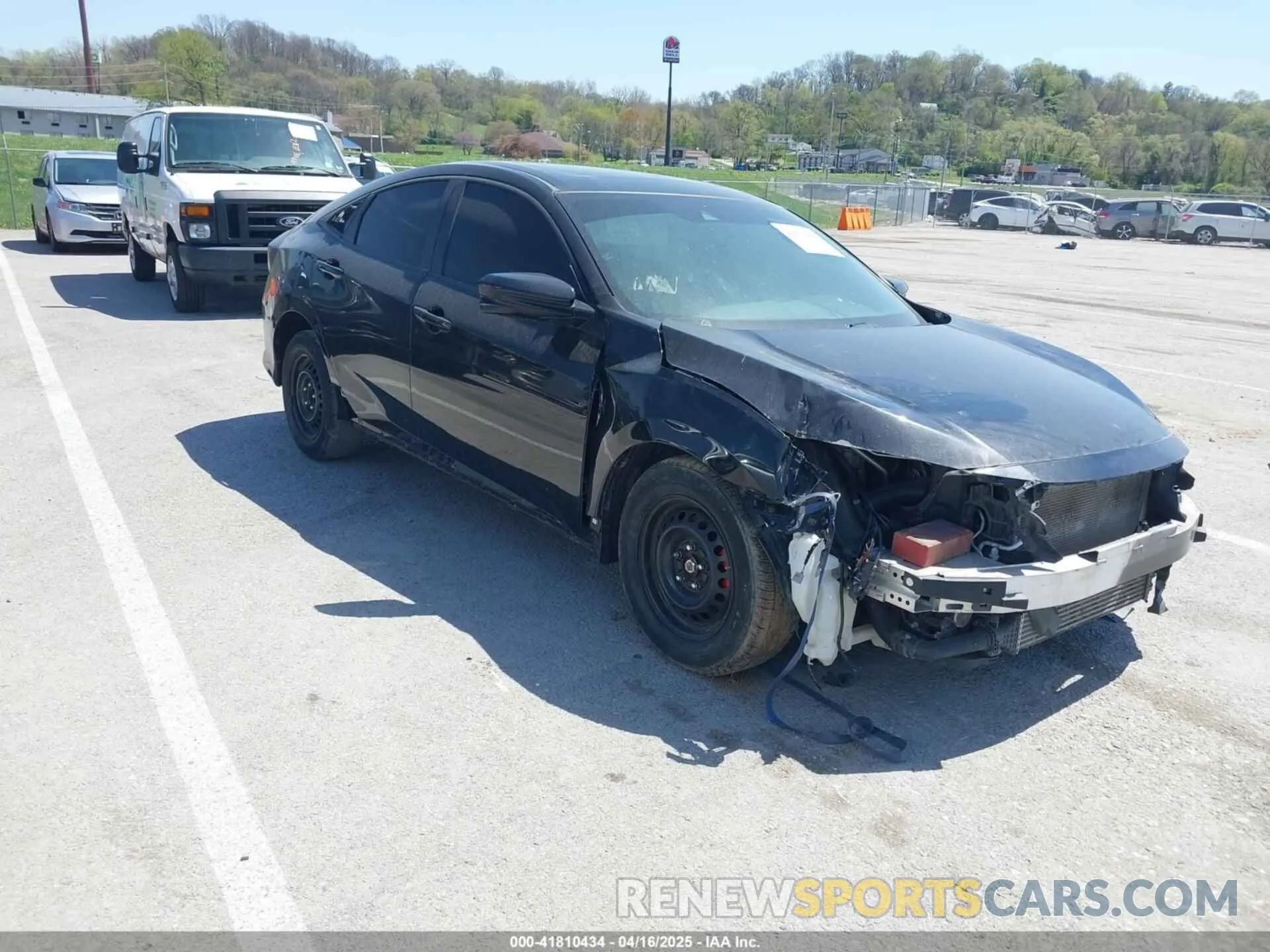 1 Photograph of a damaged car 19XFC1F31LE002084 HONDA CIVIC 2020
