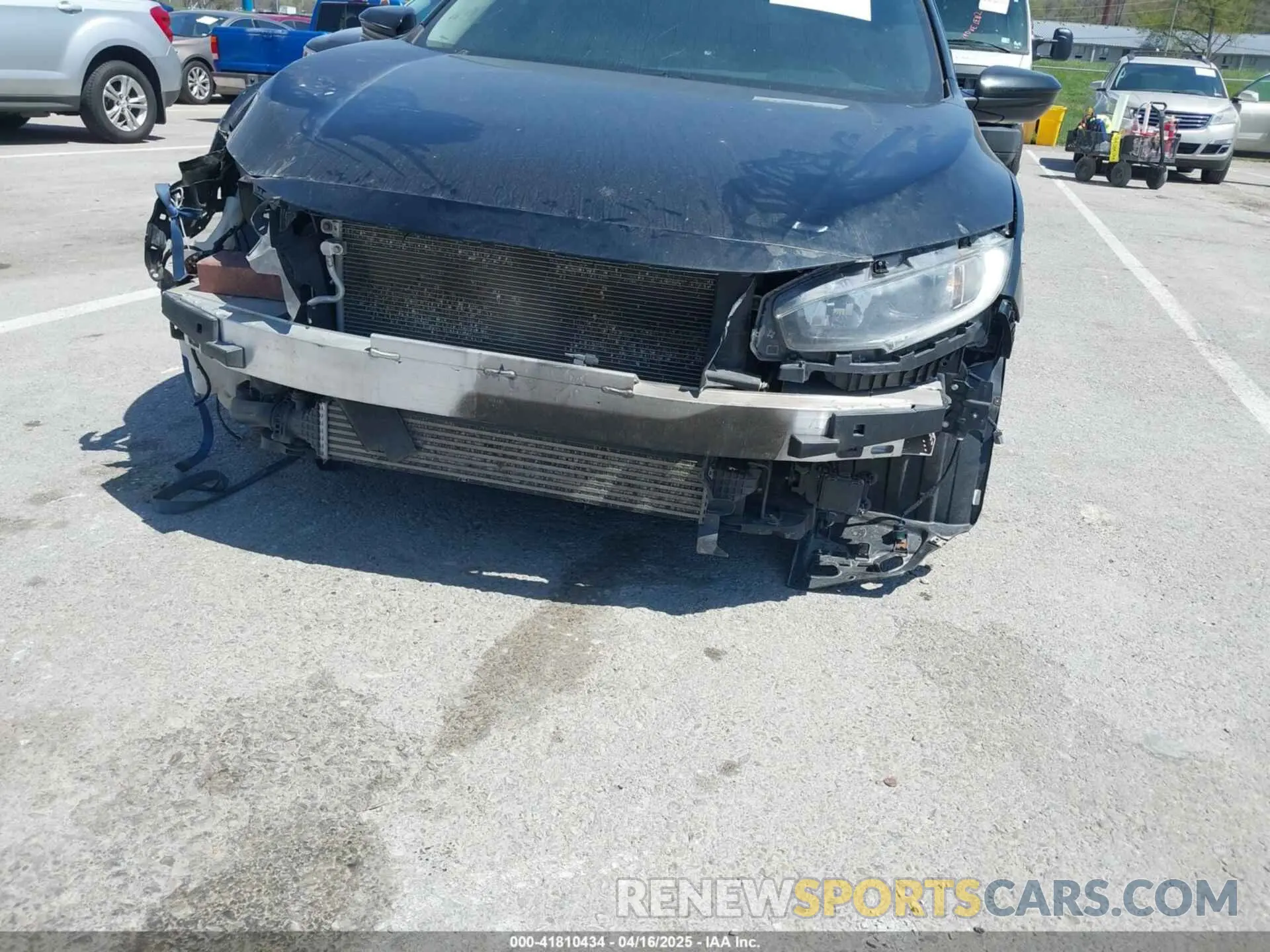 6 Photograph of a damaged car 19XFC1F31LE002084 HONDA CIVIC 2020