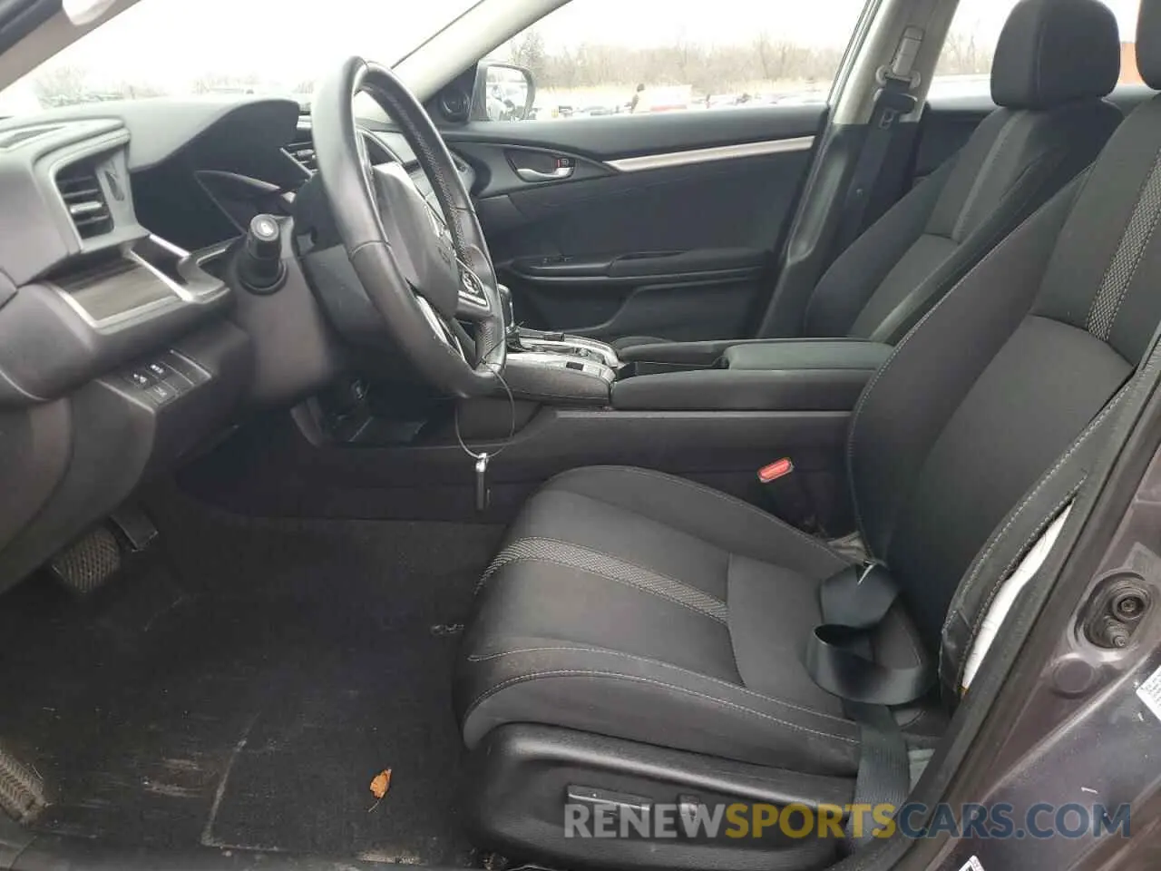 7 Photograph of a damaged car 19XFC1F31LE025431 HONDA CIVIC 2020