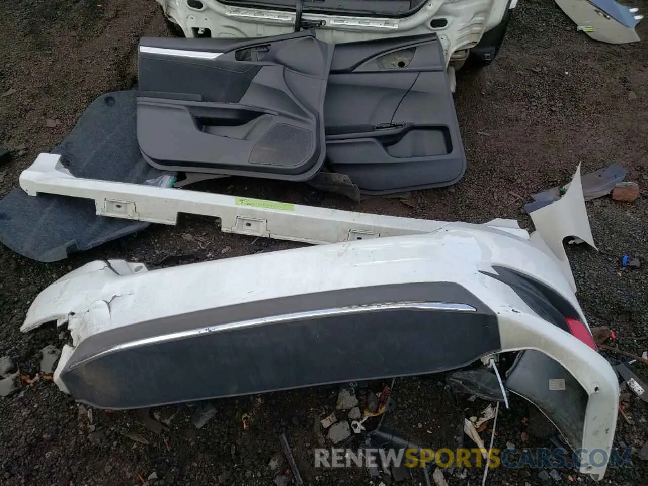 12 Photograph of a damaged car 19XFC1F31LE217464 HONDA CIVIC 2020