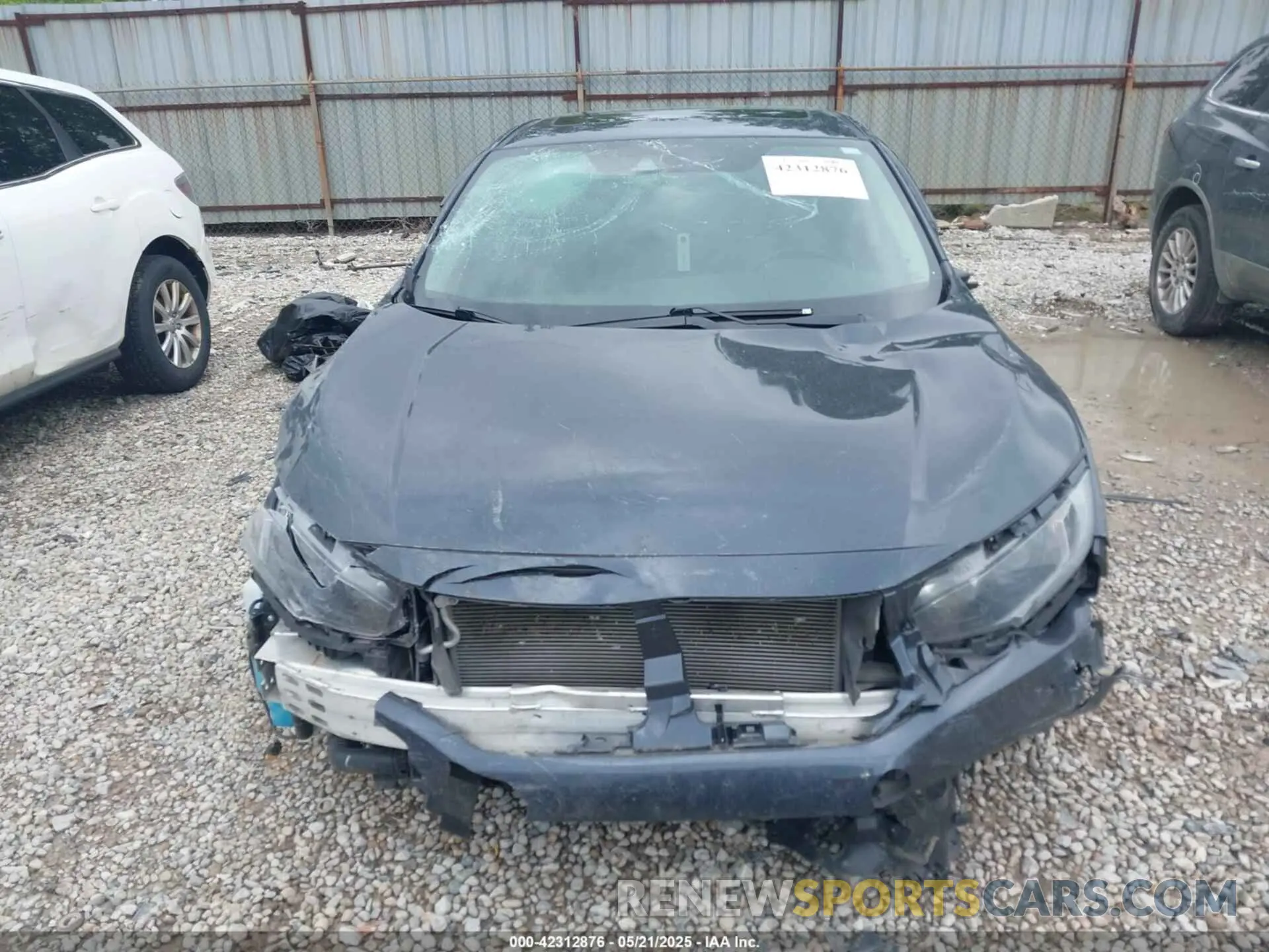 12 Фотография поврежденного автомобиля 19XFC1F32LE013448 HONDA CIVIC 2020