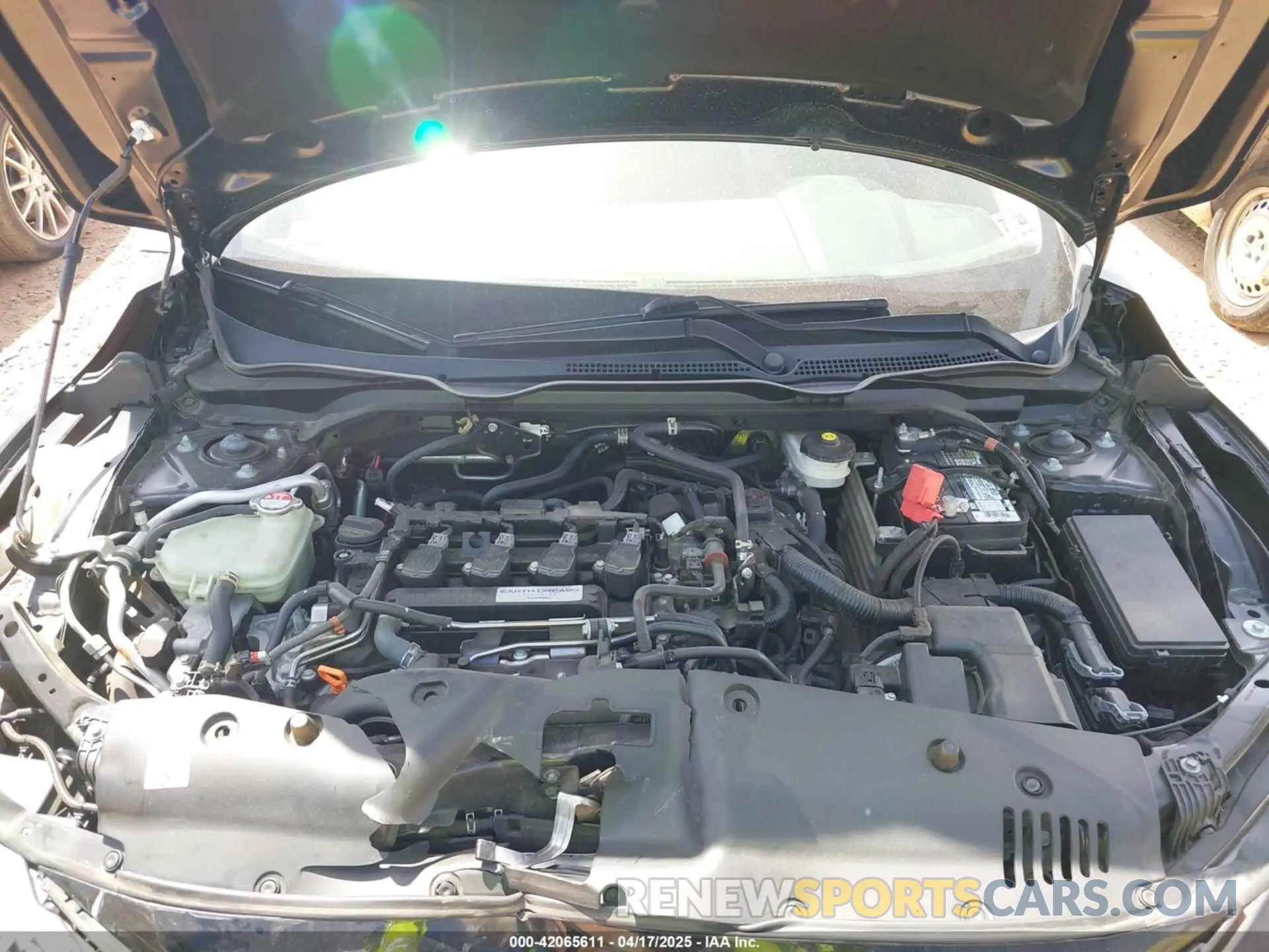 10 Фотография поврежденного автомобиля 19XFC1F32LE014759 HONDA CIVIC 2020